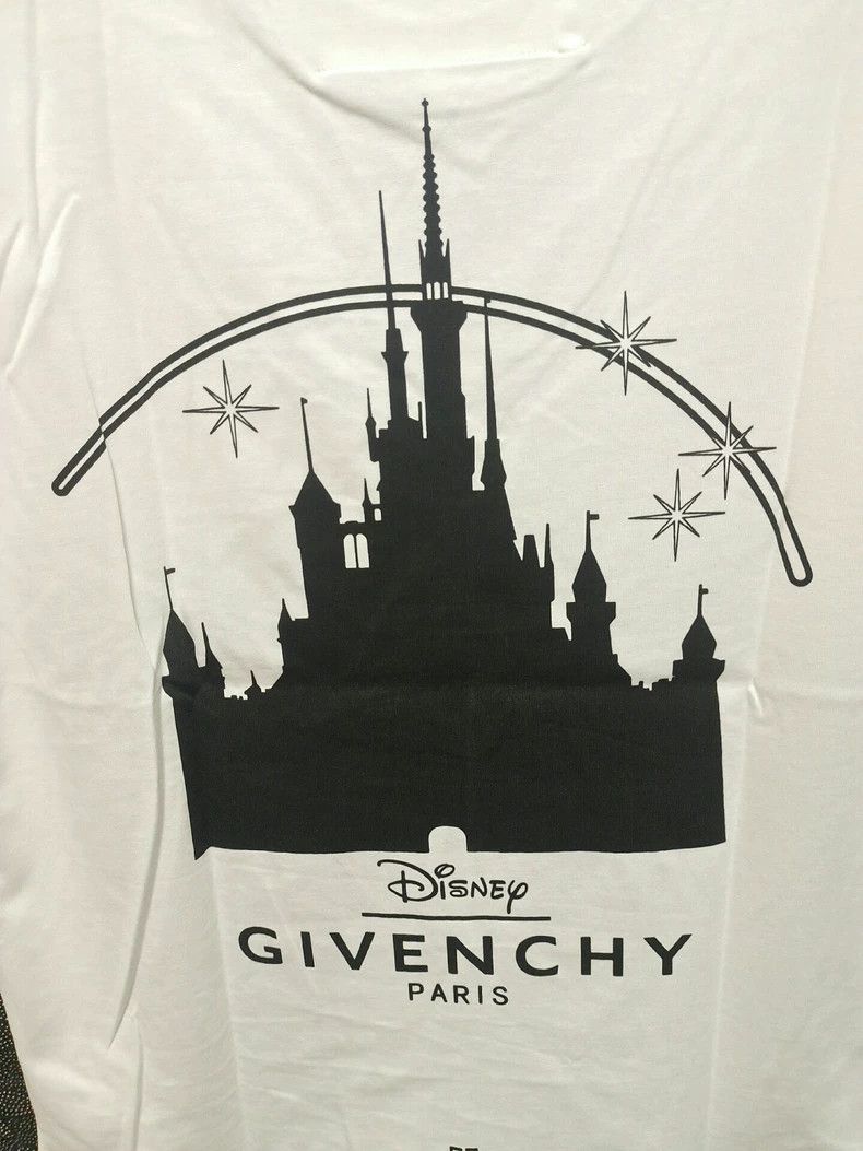 Givenchy Givenchy 2023 Model Summer Short Sleeve T-Shirt Size US S / EU 44-46 / 1 - 3 Thumbnail