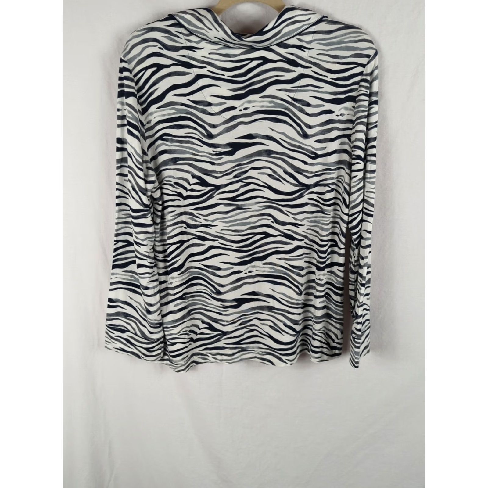 Vintage Soma Pajama Top Womens Zebra Print Long Sleeves Button Up Large L Knit Spandex Rayon Black Zebra Theme Button Closure Collar Vintage: No Size L / US 10 / IT 46 - 5 Thumbnail