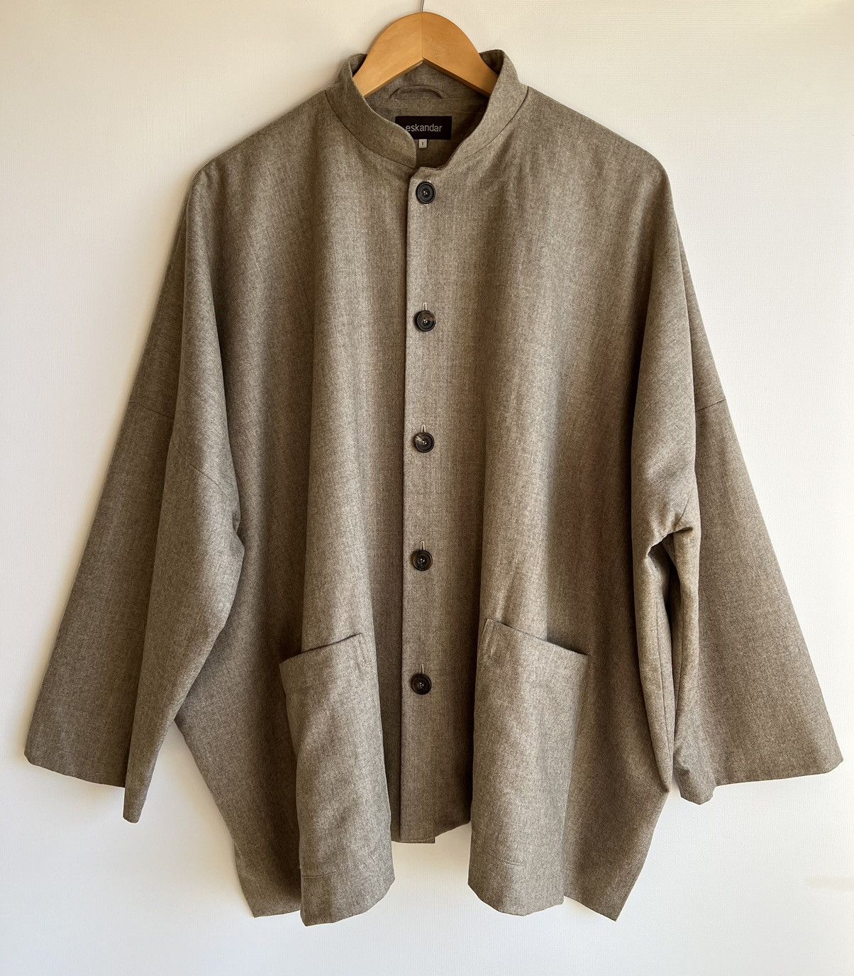 image of Eskandar New Zealand Wool Cashmere Blazer Jacket Size 1 in Beige, Women's