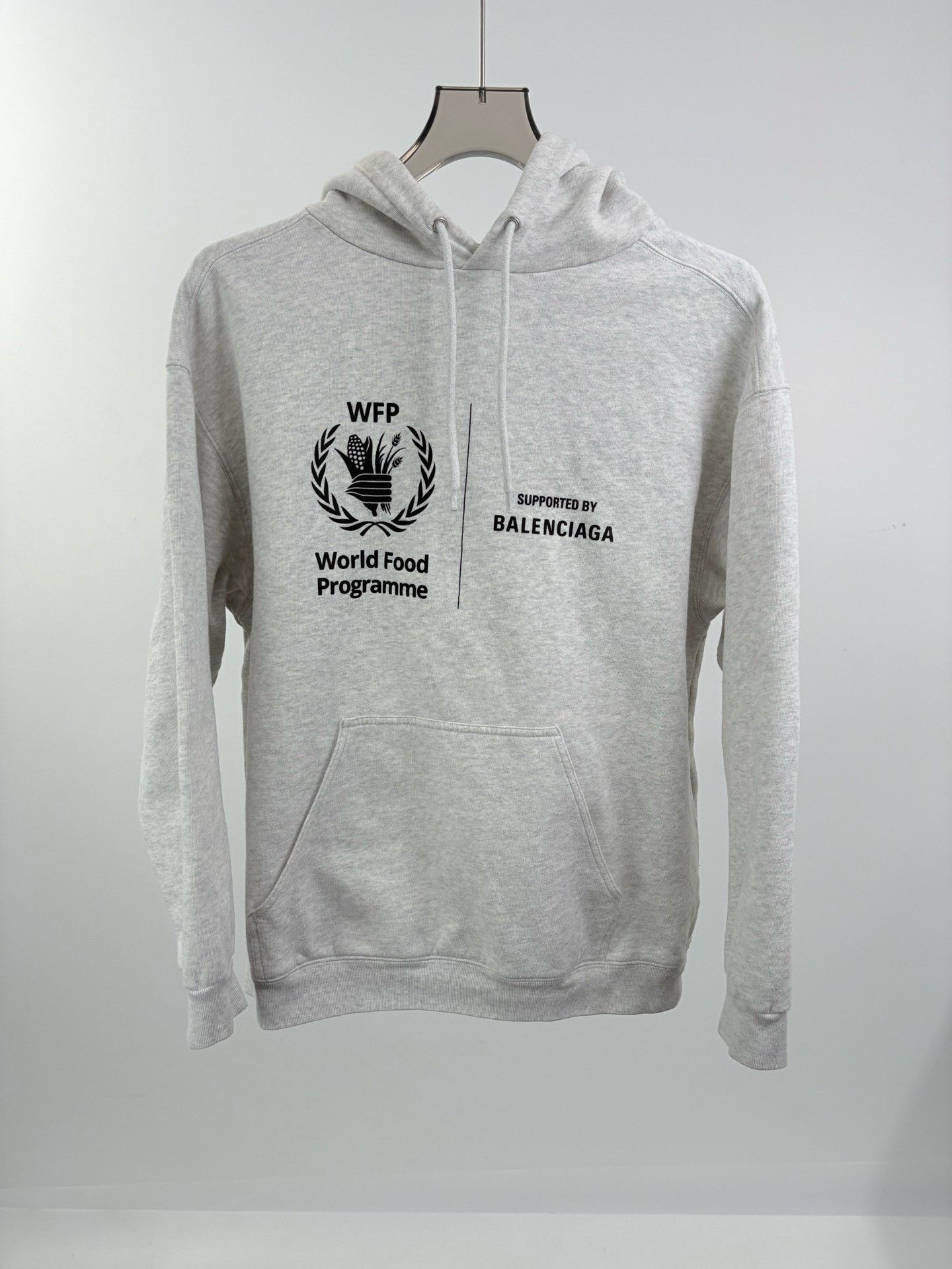 Balenciaga Balenciaga WFP Collaboration Hoodie Size US S / EU 44-46 / 1 - 1 Thumbnail