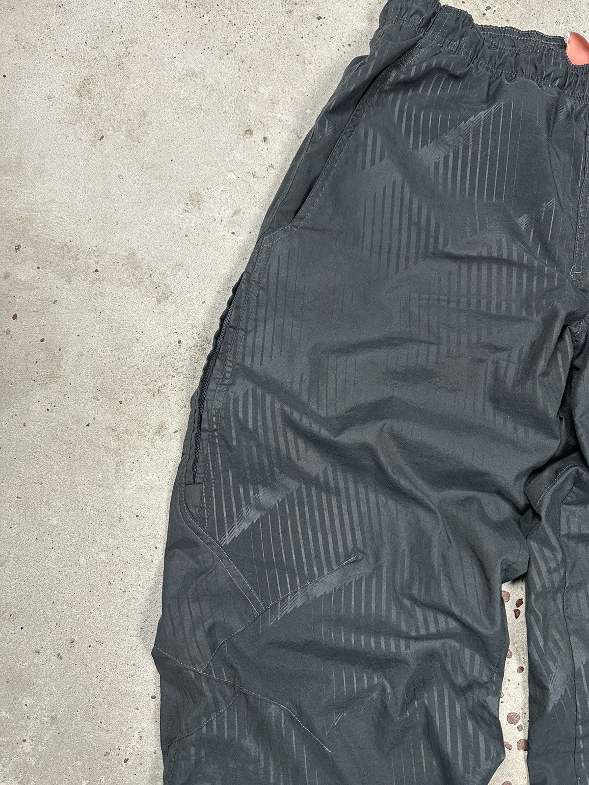 Nike × Vintage Vintage Y2K Nike Baggy Track Pants Air Swoosh Rare Size US 32 / EU 48 - 7 Thumbnail