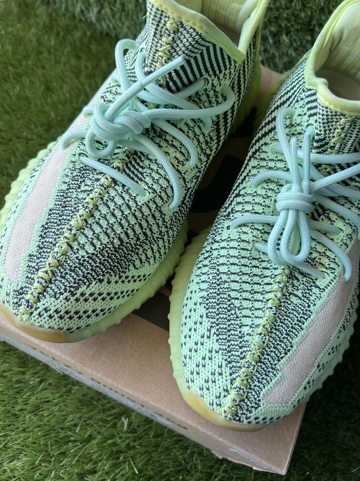 Adidas × Kanye West × Yeezy adidas Yeezy Boost 350 V2 Yeezreel Non-Reflective Size US 10 / EU 43 - 5 Thumbnail