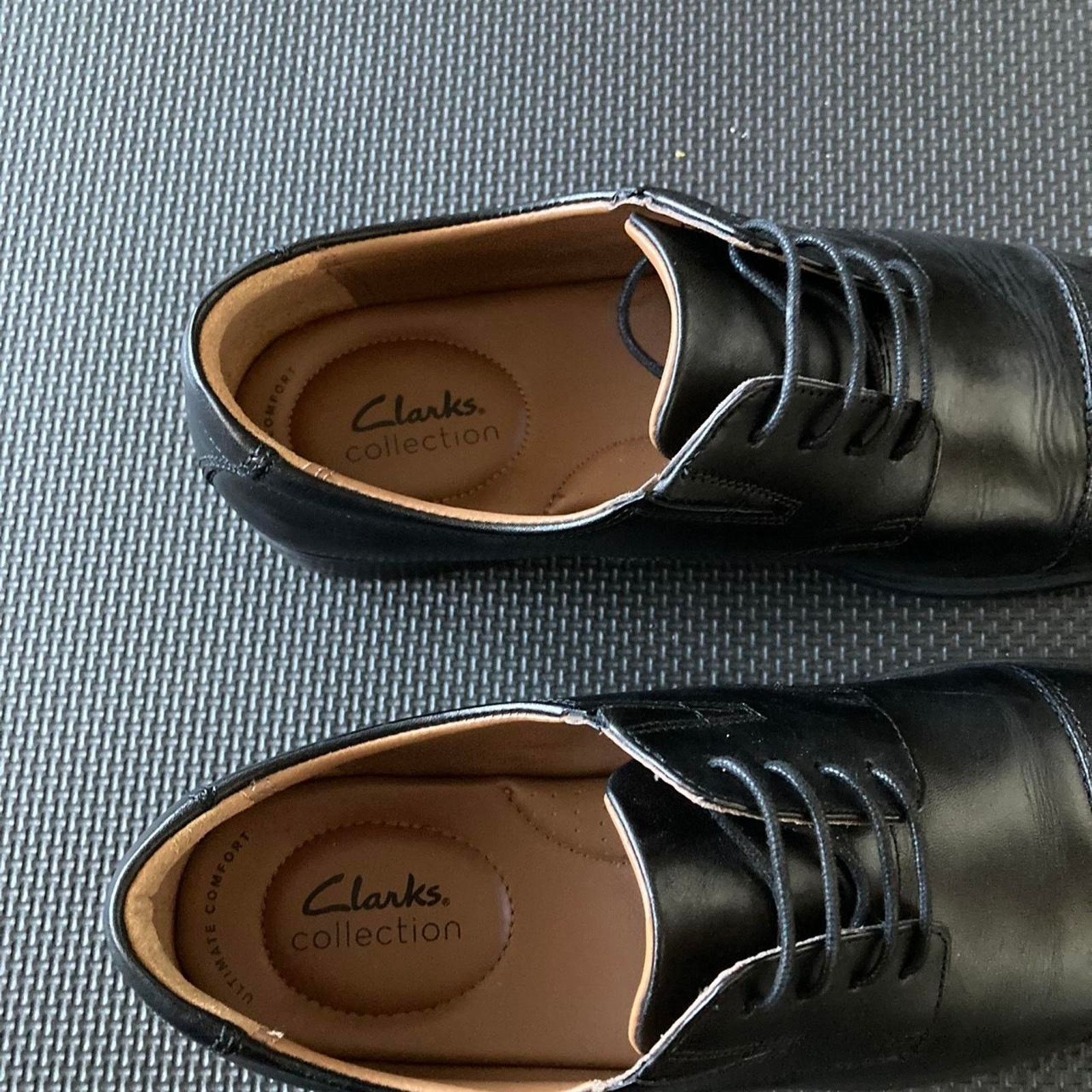Clarks Beautiful clarks classic black leather Size US 11.5 / EU 44-45 - 3 Thumbnail