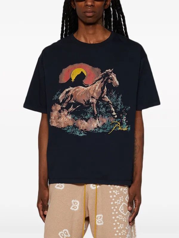 Rhude Rhude Santos Graphic Print T-Shirt Size L Size US L / EU 52-54 / 3 - 4 Thumbnail