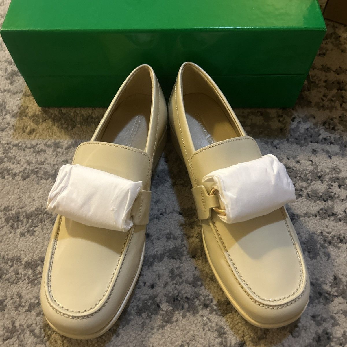 Bottega Veneta Bottega Veneta Monsieur Mocassin Soft Vinyl Butter Loafers Size US 9 / IT 39 - 5 Thumbnail