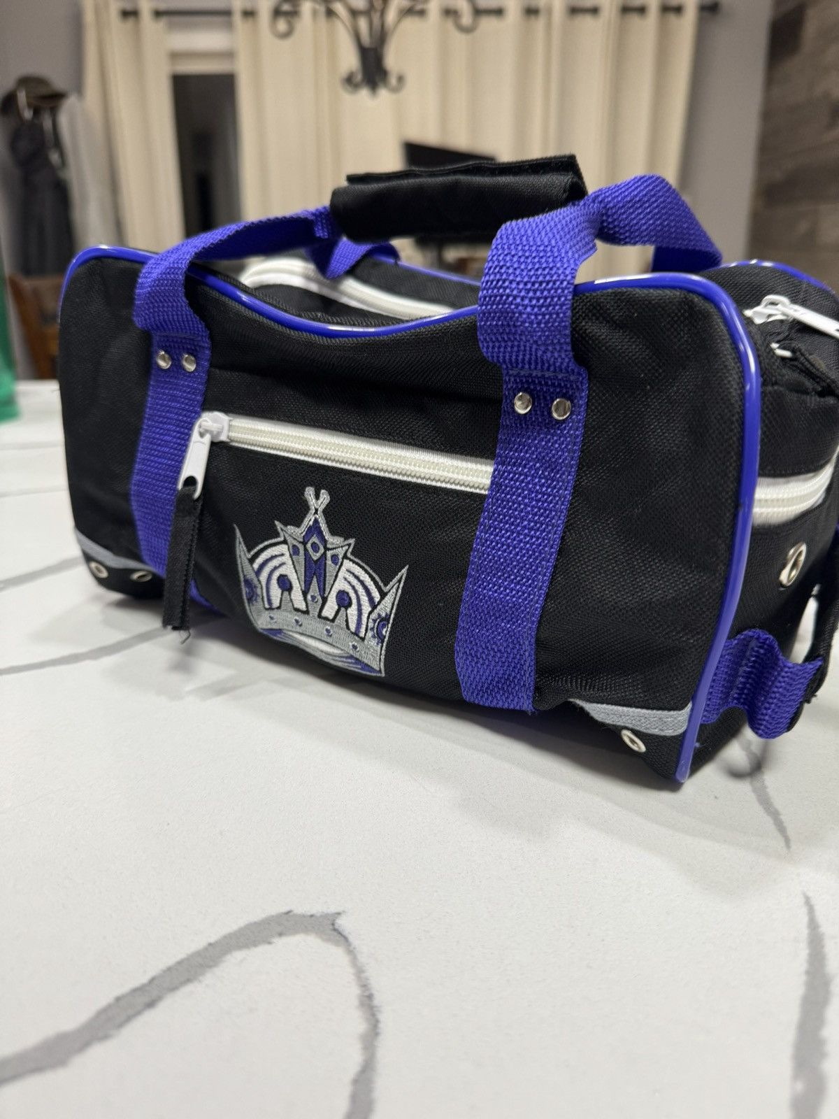 NHL Los Angeles Kings Ultimate Sports Kit NHL Toiletry Bag Size ONE SIZE - 5 Thumbnail