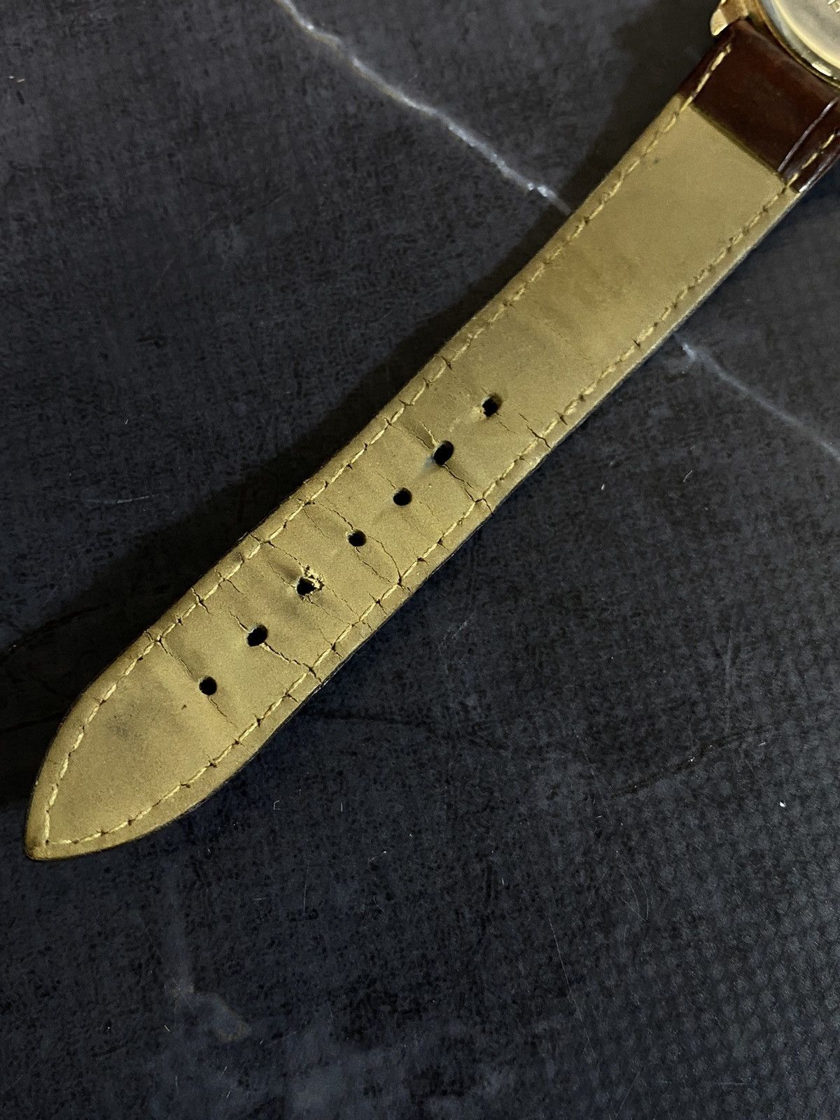 Japanese Brand × Vintage Omax Classic Leather Strap Watch Japanese Brand Size ONE SIZE - 8 Thumbnail