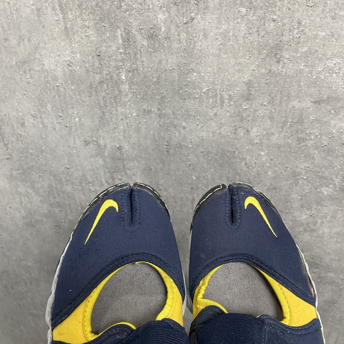 Nike Vintage Tabi Nike Rift Tabi Sneakers Margiella Vibe Size US 9 / EU 42 - 6 Thumbnail