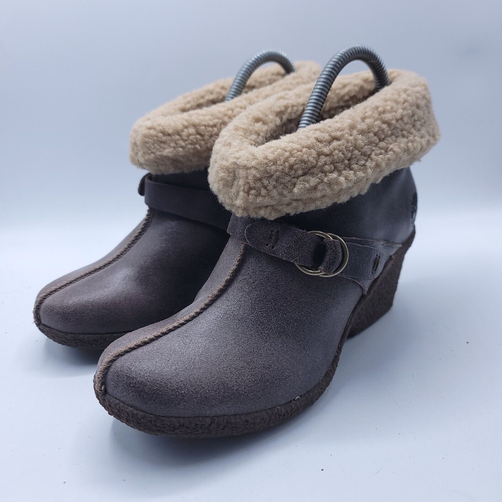 Timberland Timberland Block Heel Ankle Boot Womens Size 7 17670M Brown Size US 7 / IT 37 - 1 Thumbnail
