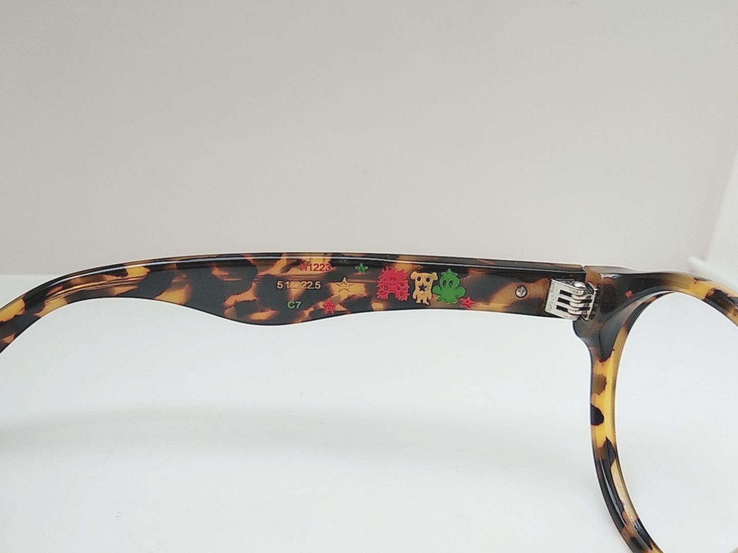 Vintage Vintage HUMAN SKULL H1223 Tortoise Eyeglasses Frame Size ONE SIZE - 5 Thumbnail