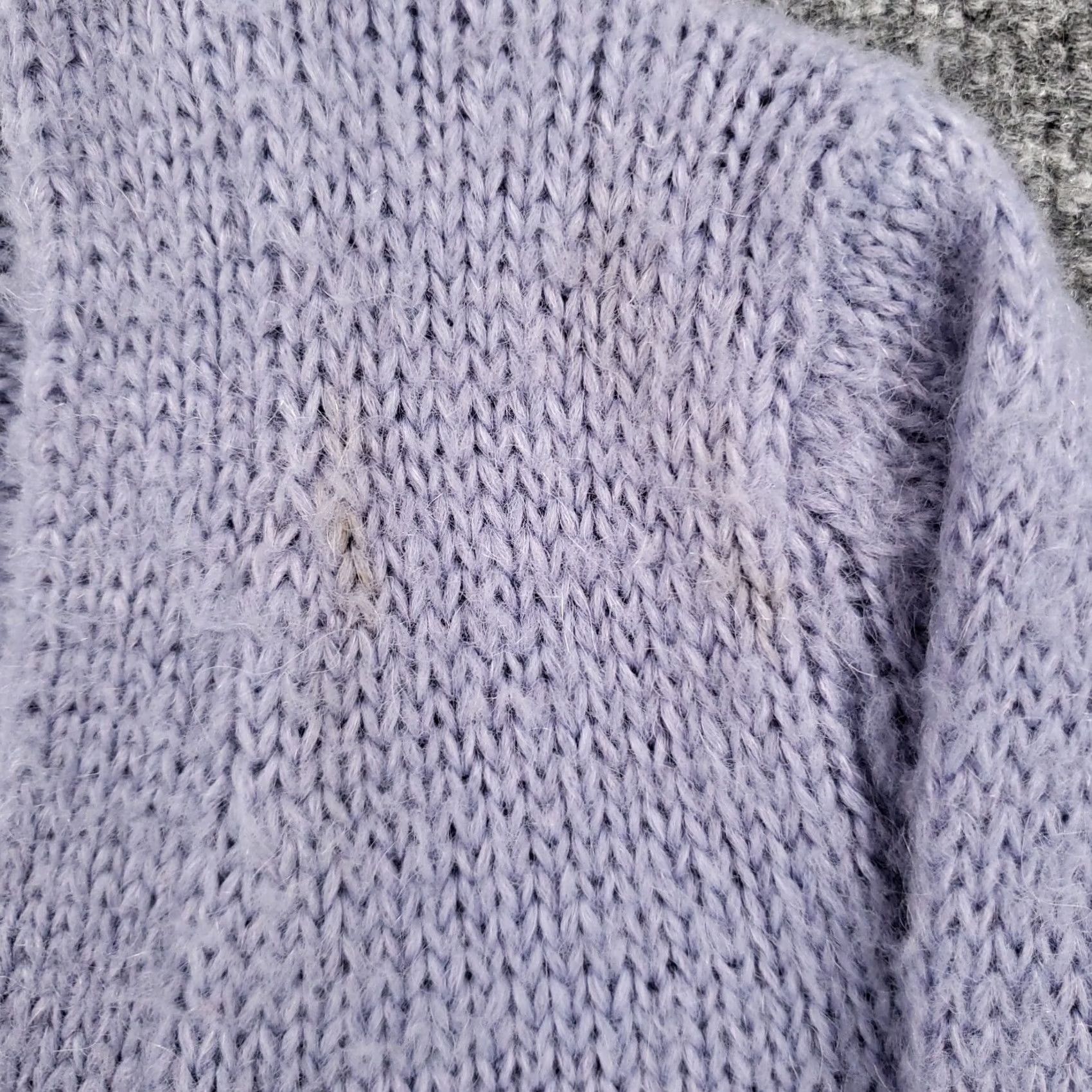 Vintage VINTAGE Skyr Cardigan Womens Small Purple Wool Blend V Neck Button Sweater 80s Size S / US 4 / IT 40 - 6 Thumbnail