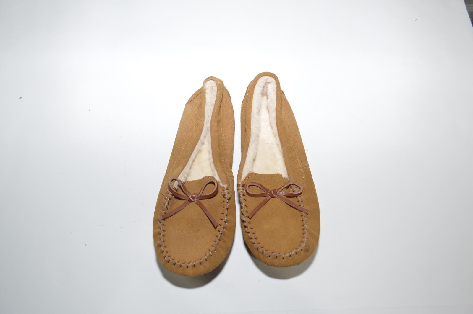 Designer Women's Moccasin Suede Slippers - 8.5 - Cozy Faux Fur Lining Size ONE SIZE - 1 Thumbnail