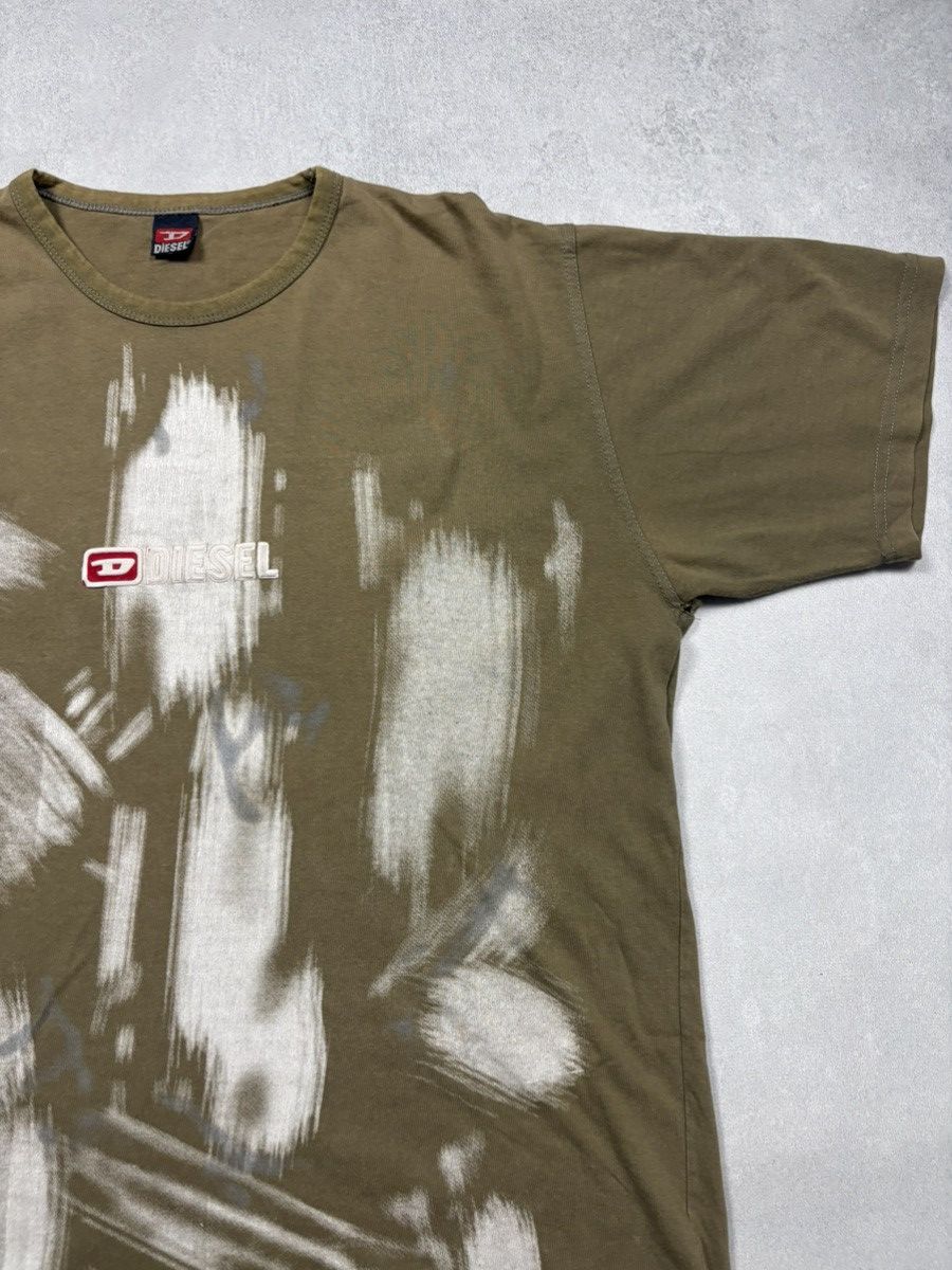 Diesel Diesel 2000s Distressed Paint-Effect Olive Tee 3D Logo XL Size US XL / EU 56 / 4 - 2 Thumbnail