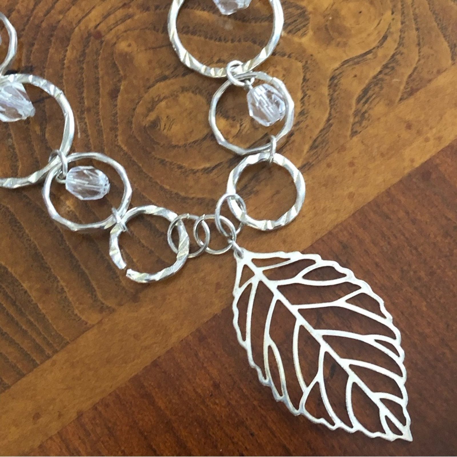 Jewelry Silver graduated hammered ring leaf pendant chain necklace Size ONE SIZE - 9 Thumbnail