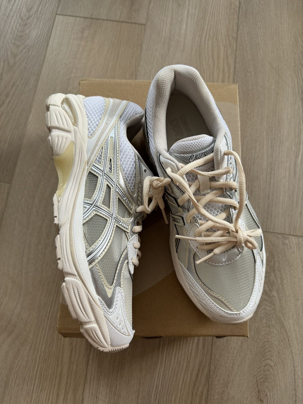 Asics Asics Above The Clouds GT-2160 White Pure Silver Brand New Size US 8.5 / EU 41-42 - 1 Thumbnail