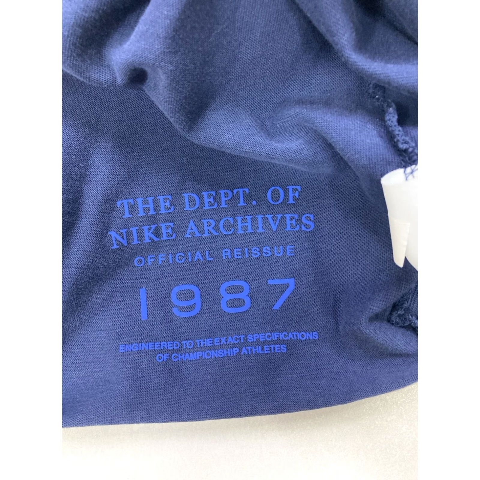 Nike VINTAGE Nike Reissue Archives Sail Boat Graphic T-shirt Men Medium Blue DA0939 410 Size US M / EU 48-50 / 2 - 6 Thumbnail