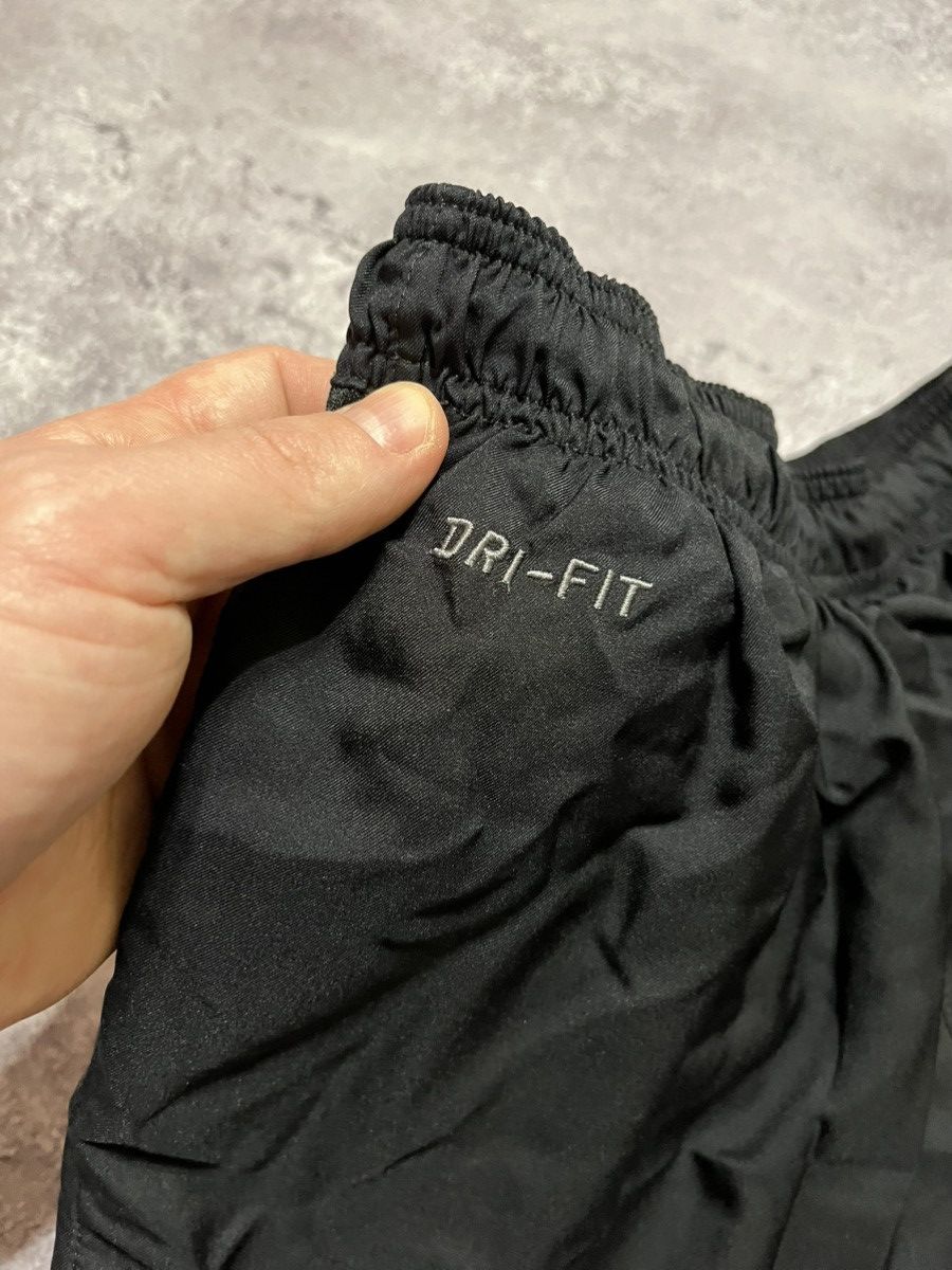 Nike Nike Manchester United shorts Size US 32 / EU 48 - 5 Thumbnail