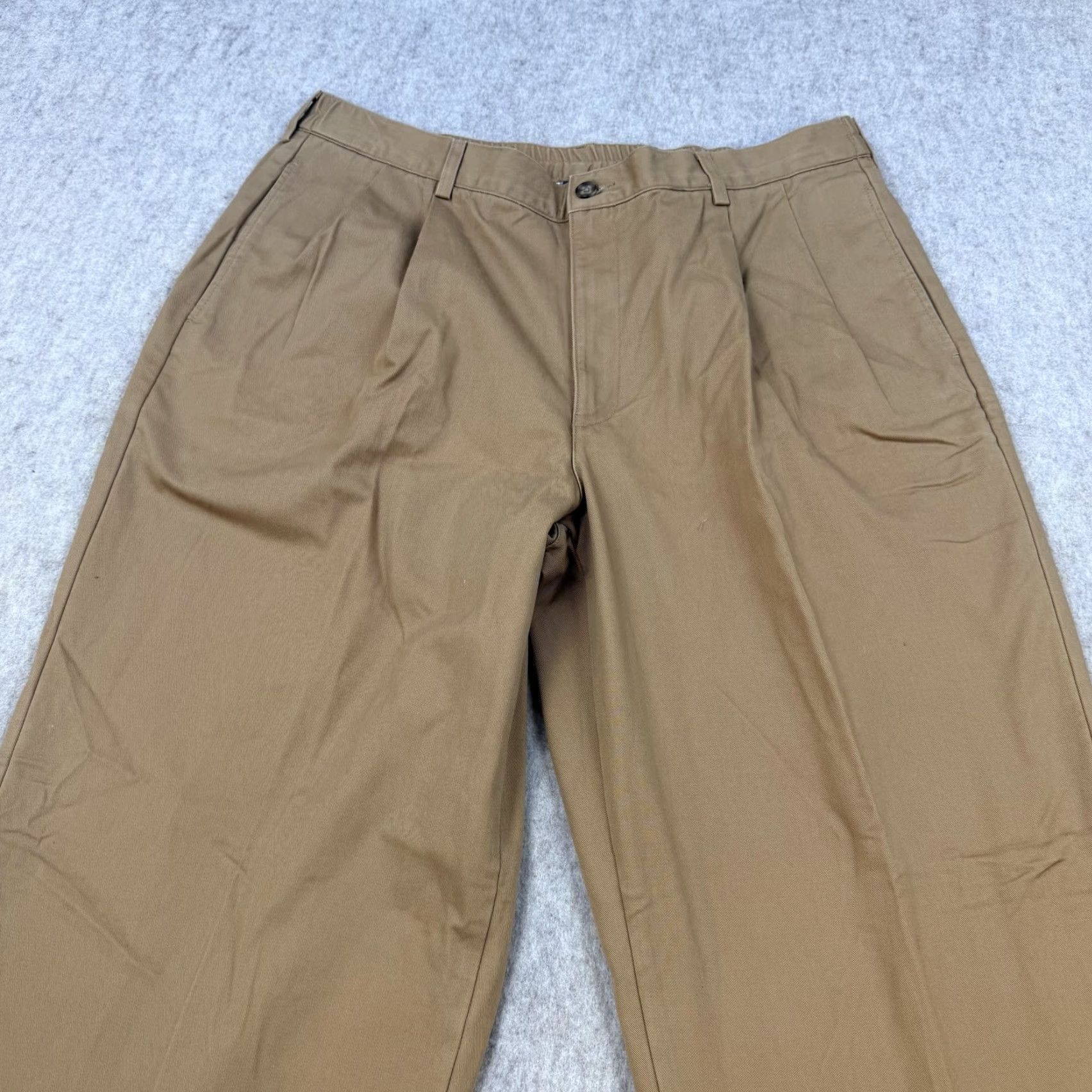 Vintage **L.L.Bean Mens Comfort Waist Pants 40x32 Brown Chino** User: L.L.Bean Mens Comfort Waist Pants 40x32 Brown Chino Size US 40 / EU 56 - 3 Thumbnail