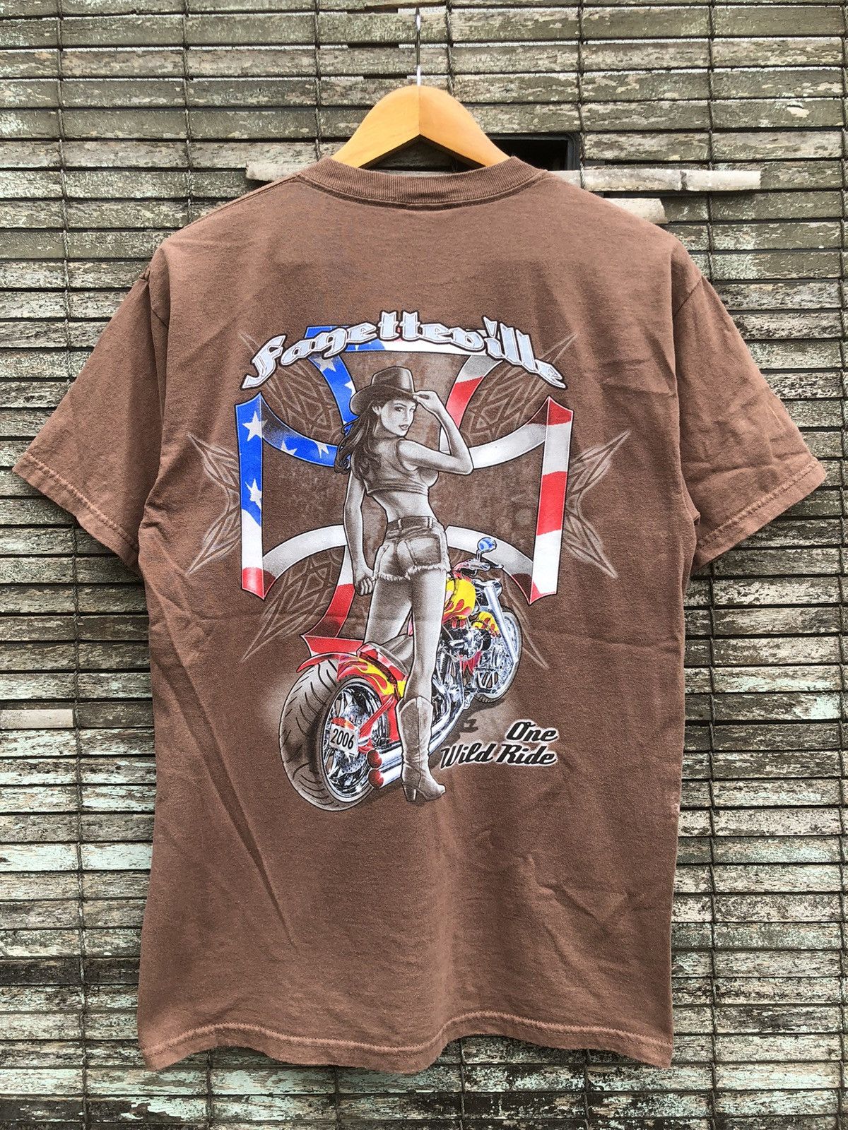 West Coast Choppers Vintage Y2K Sunfaded Fayetteville Arkansas Biker Backhit Tee Size US M / EU 48-50 / 2 - 1 Thumbnail