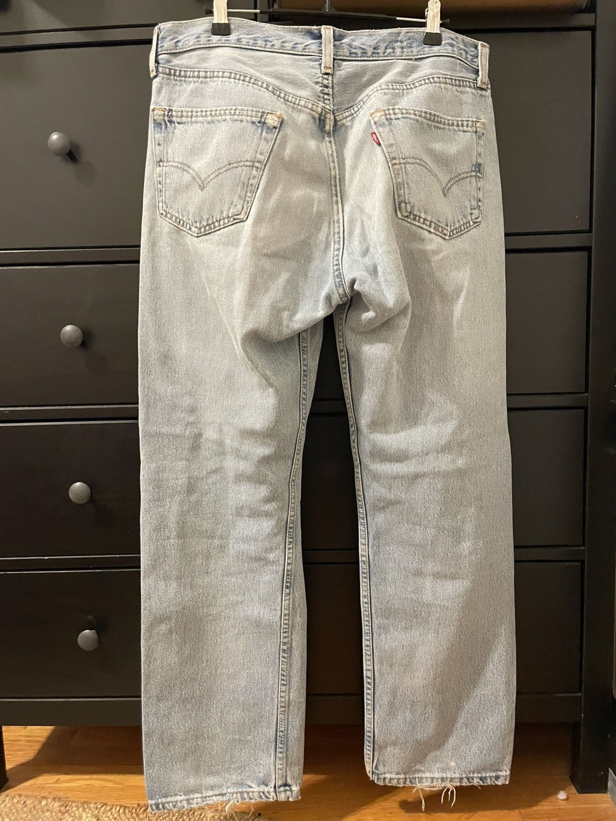 Levi's 90s 501s light wash Size US 34 / EU 50 - 2 Thumbnail