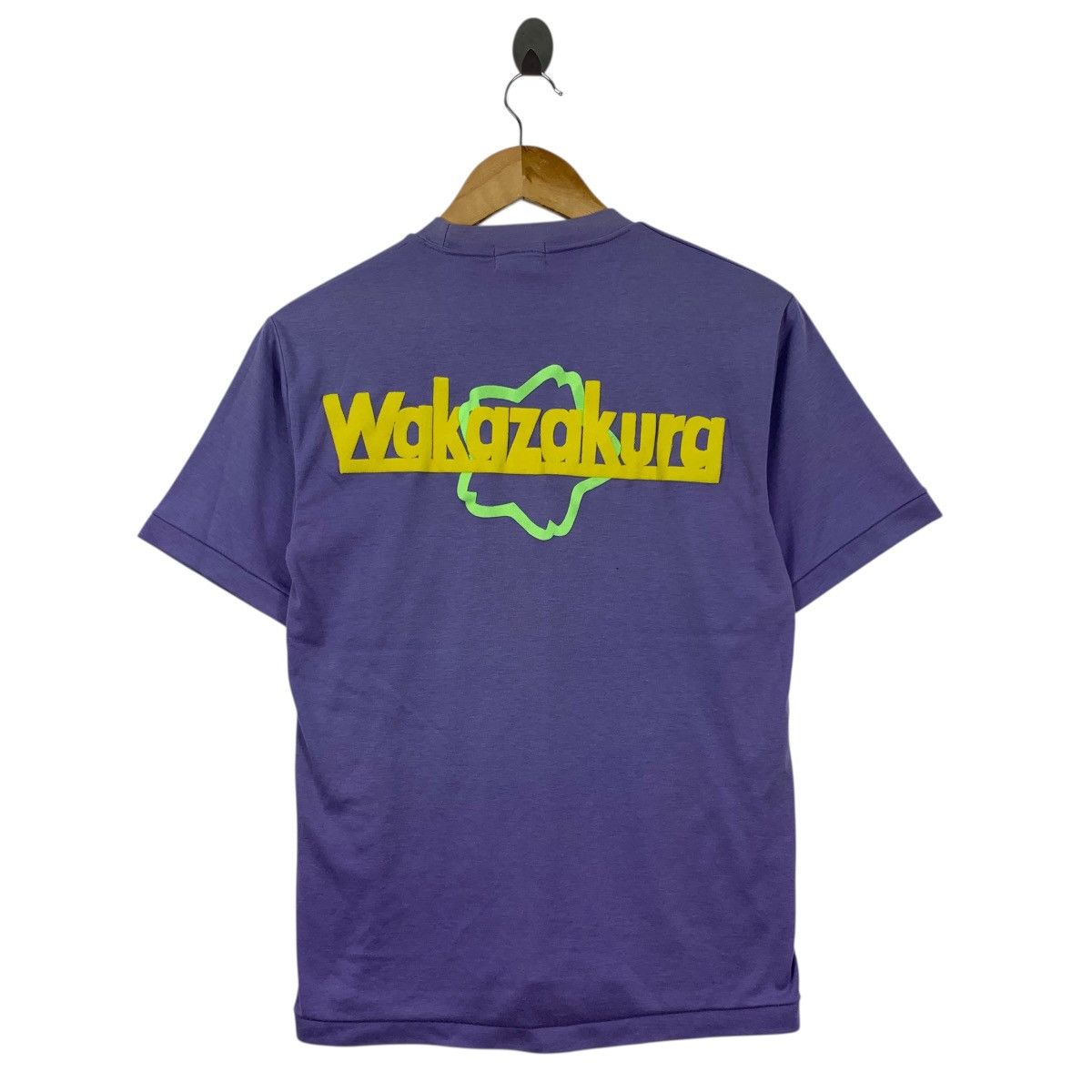 Vintage Vintage WAKAZAKURA SCHOOL CLUB Japanese Brand Tshirt Size US S / EU 44-46 / 1 - 1 Thumbnail
