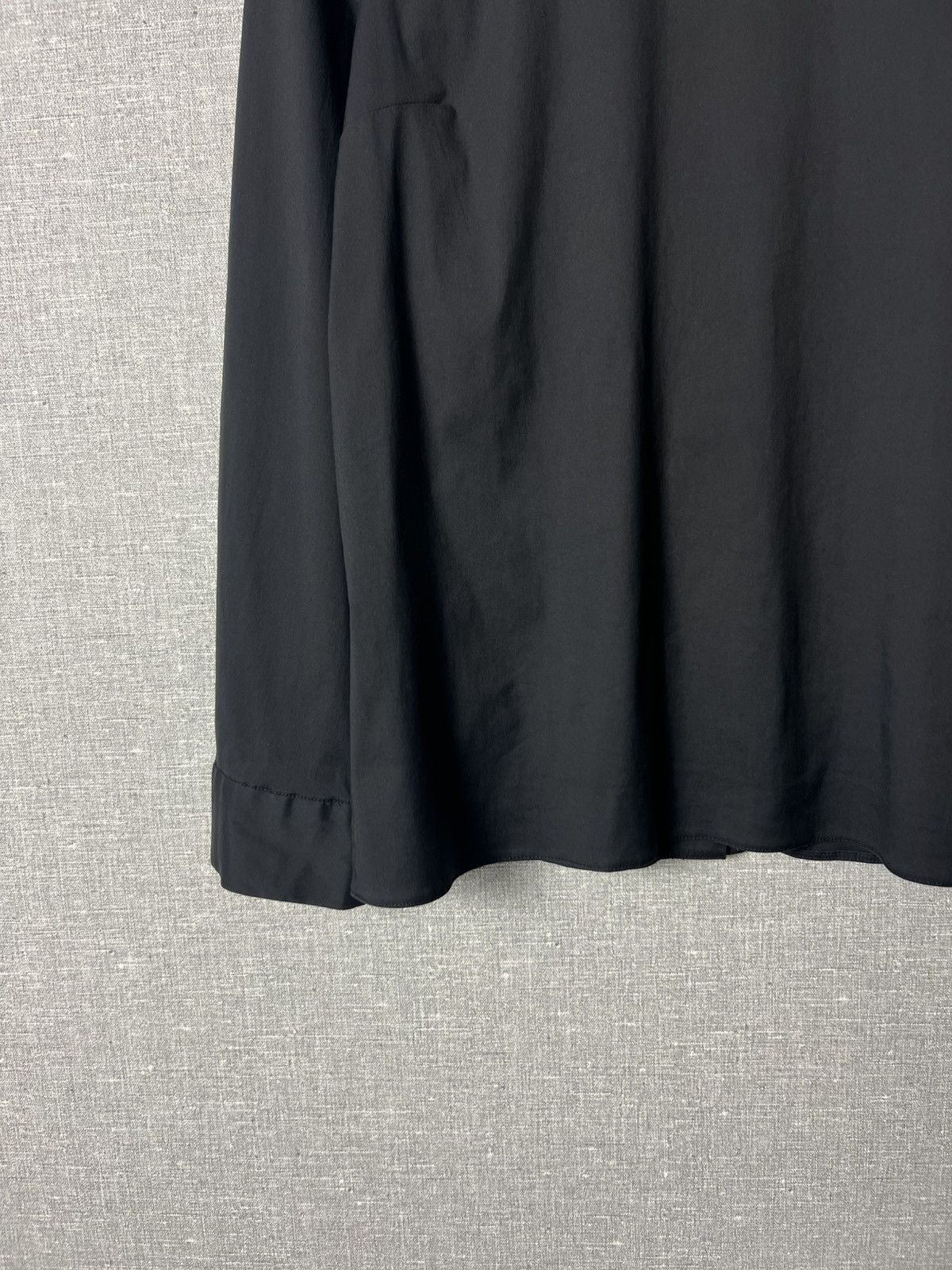 Prada Prada High Neck Long Sleeve Blouse Shirt Back Button Detail Size M / US 6-8 / IT 42-44 - 10 Thumbnail