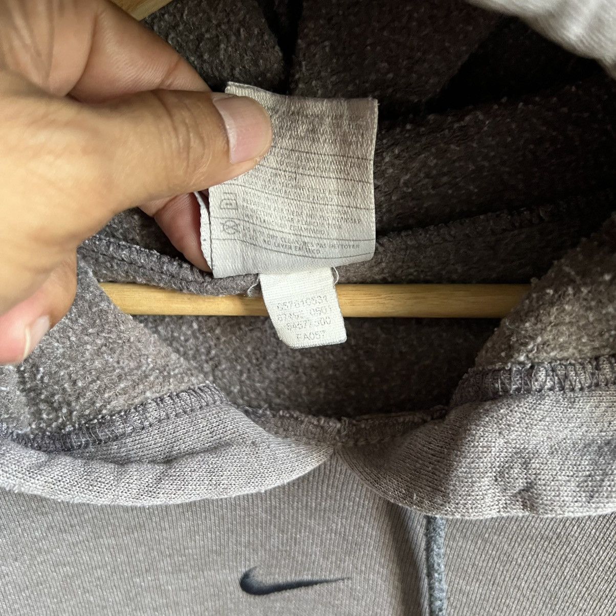 Nike × Vintage Vintage Nike Centre Logo Hoodie Size US L / EU 52-54 / 3 - 4 Thumbnail