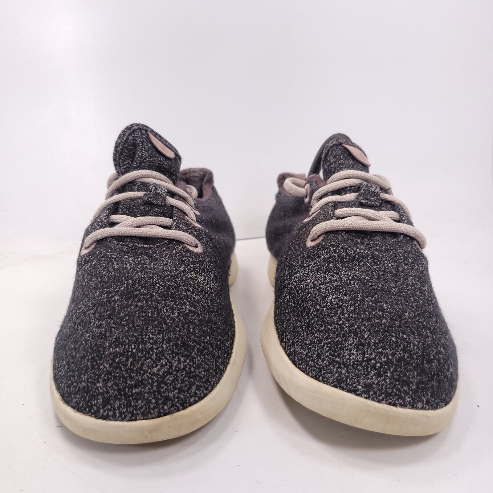 Allbirds Allbirds Wool Runner Athletic Shoe Womens Size 9 Black White Size US 9 / IT 39 - 2 Thumbnail