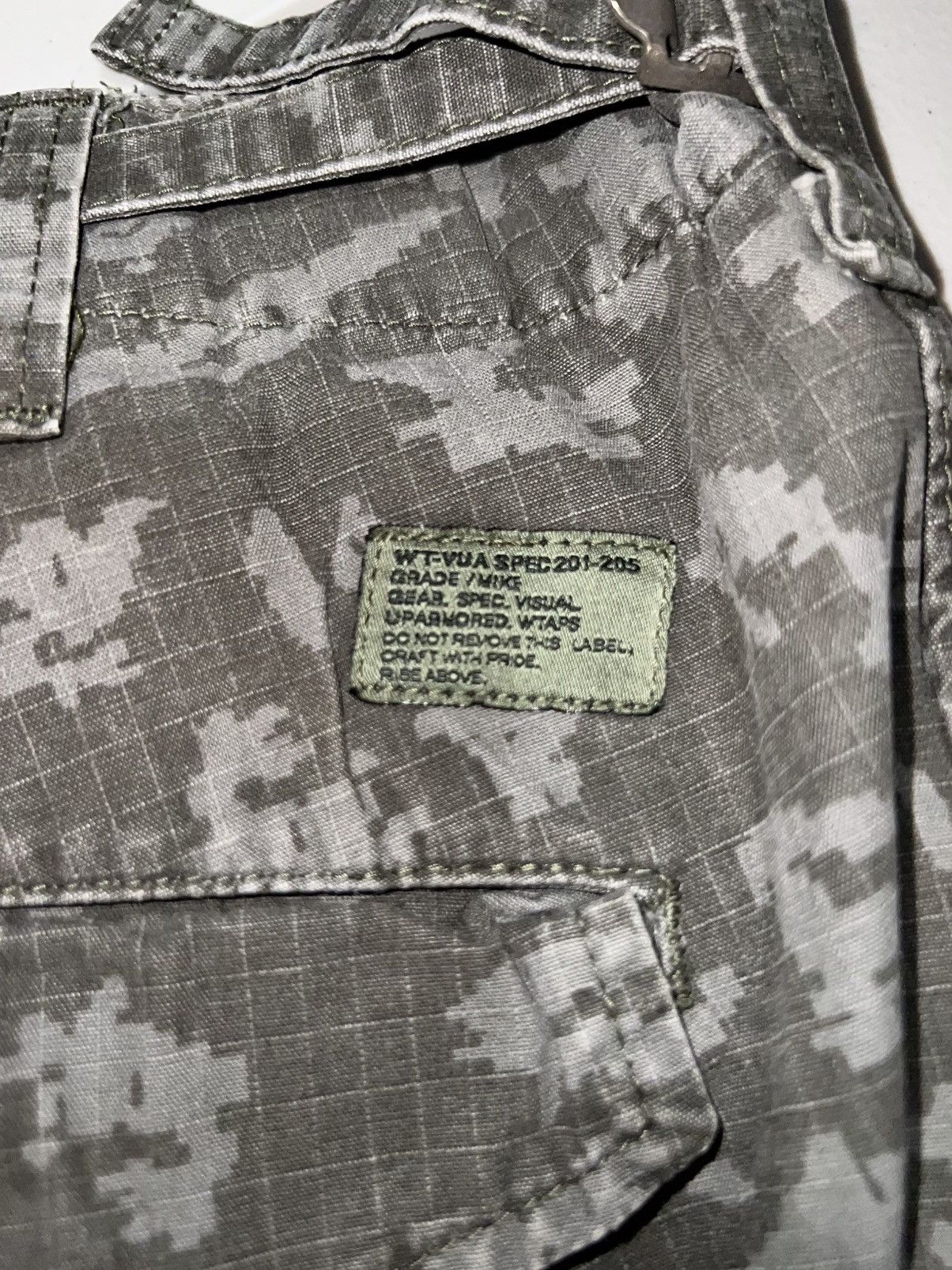 Bape × Wtaps Bape x Wtaps Digi Camo Cargo Pants Size US 31 - 6 Thumbnail