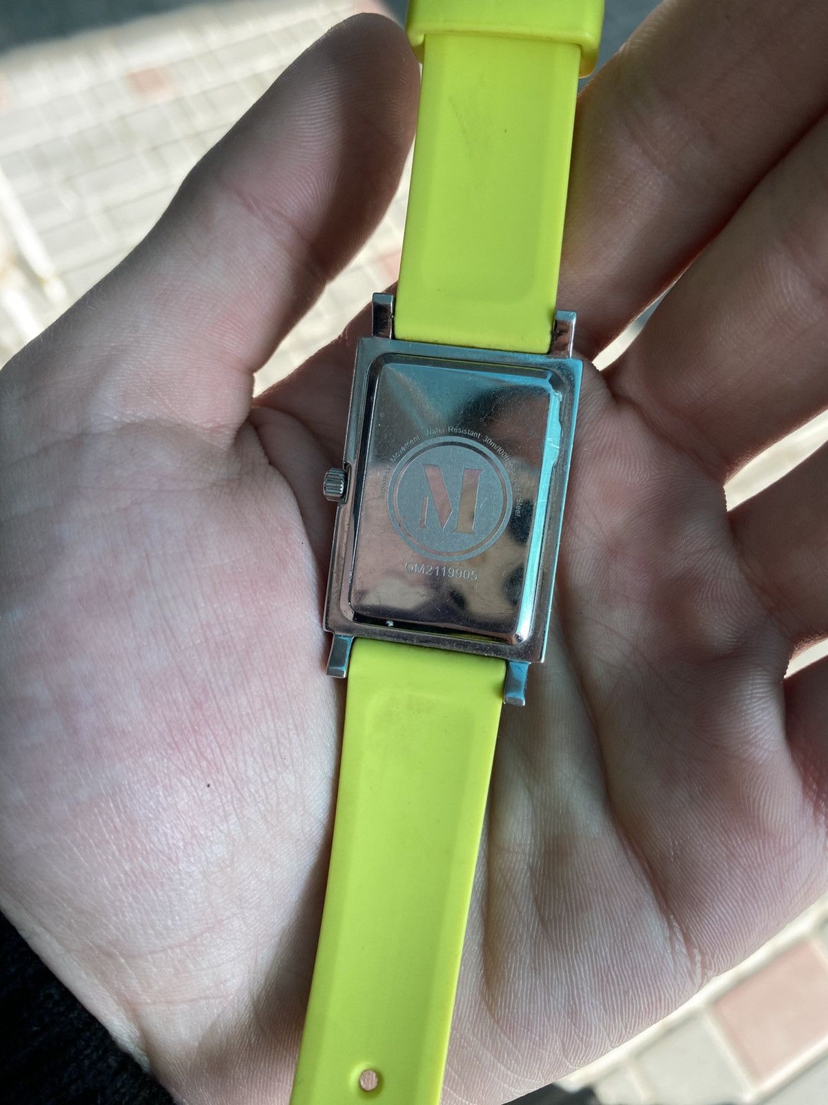 Japanese Brand Mango Neon Yellow Tropical Watch Archive Y2K Futuristic Size ONE SIZE - 5 Thumbnail