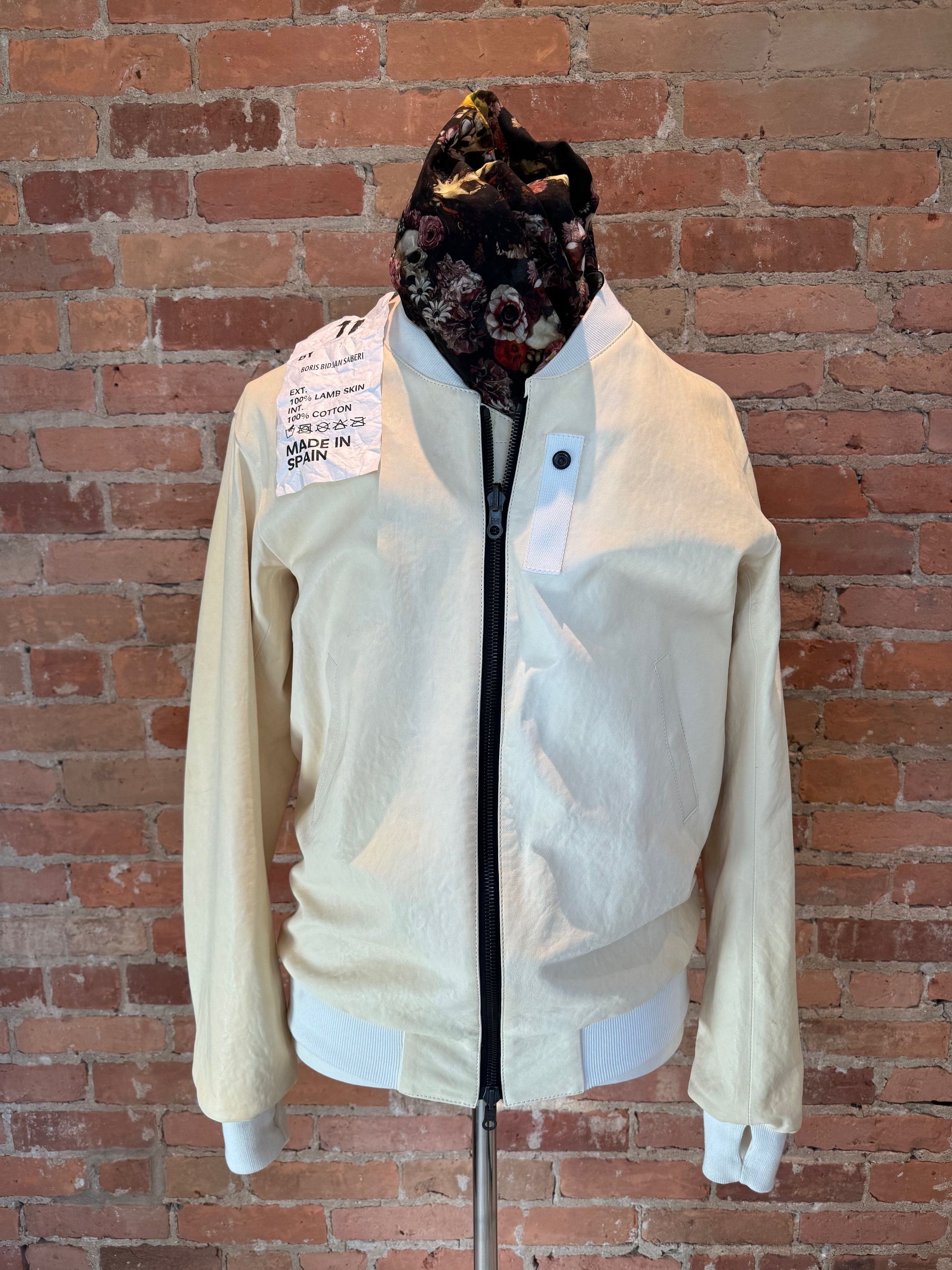 11 By Boris Bidjan Saberi 11 by Boris Bidjan Saberi - White Lambskin Bomber Jacket Size US M / EU 48-50 / 2 - 1 Thumbnail
