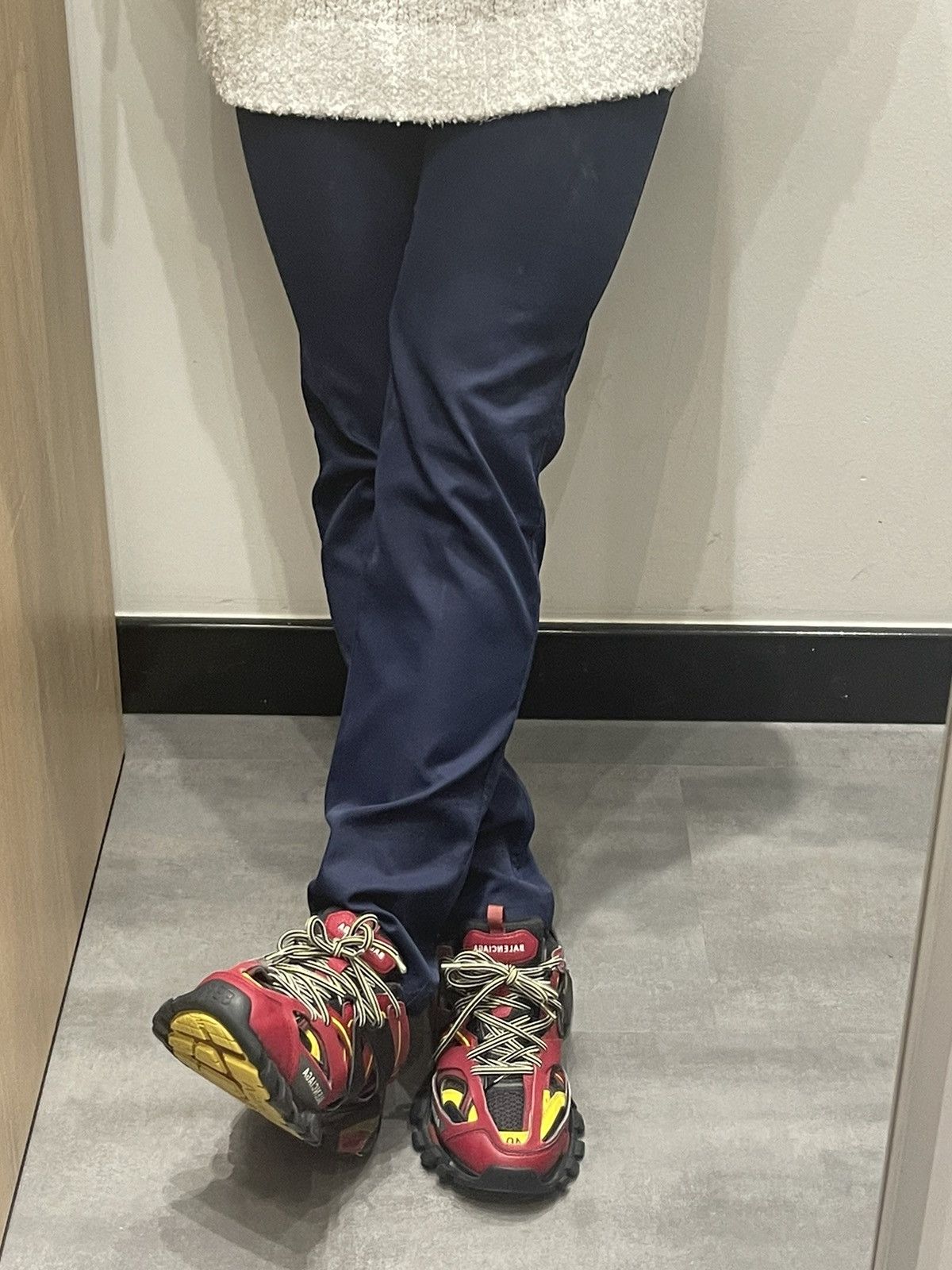 KJUS Kjus Technical Navy Casual Pants Size US 32 / EU 48 - 1 Thumbnail