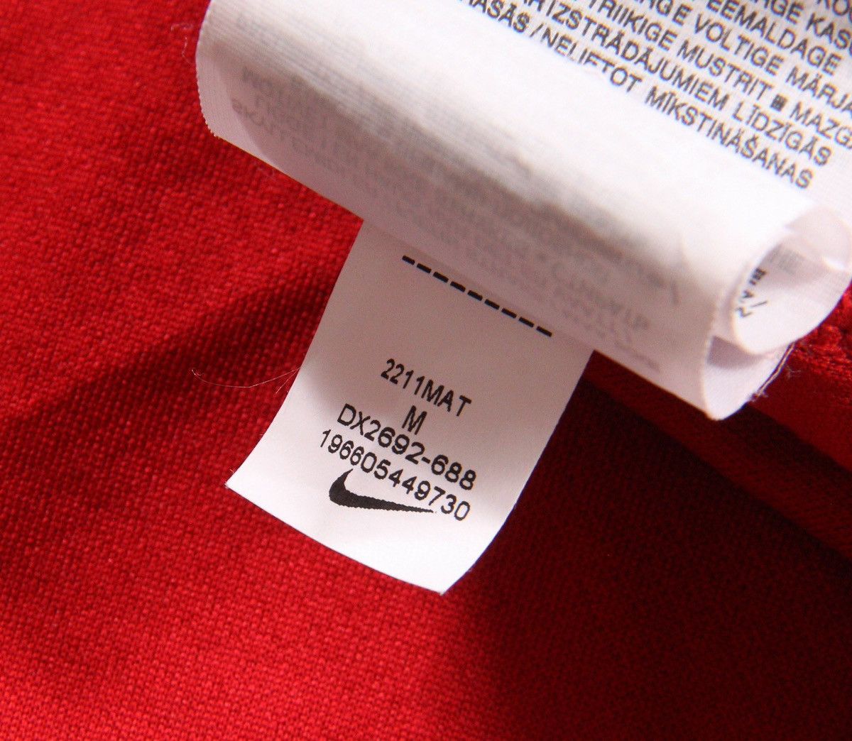 Nike Nike x Liverpool 2023 Jersey Football Soccer Shirt Vintage M Size US M / EU 48-50 / 2 - 7 Thumbnail
