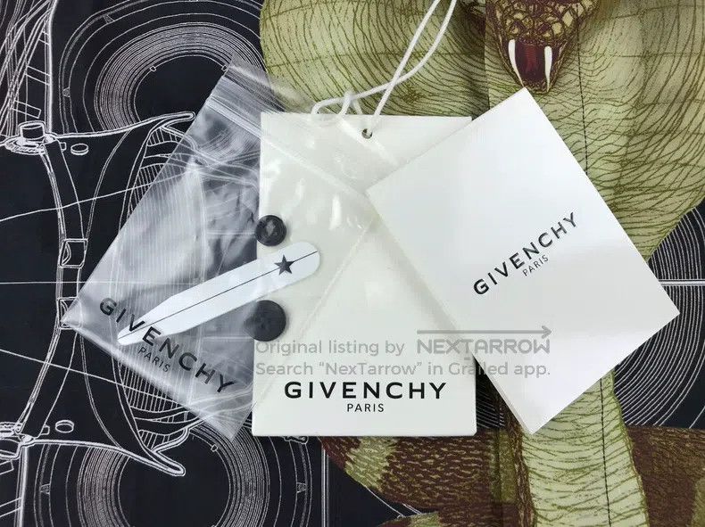 Givenchy Givenchy Size39 Cobra Shirt / Shirt Size US M / EU 48-50 / 2 - 7 Thumbnail