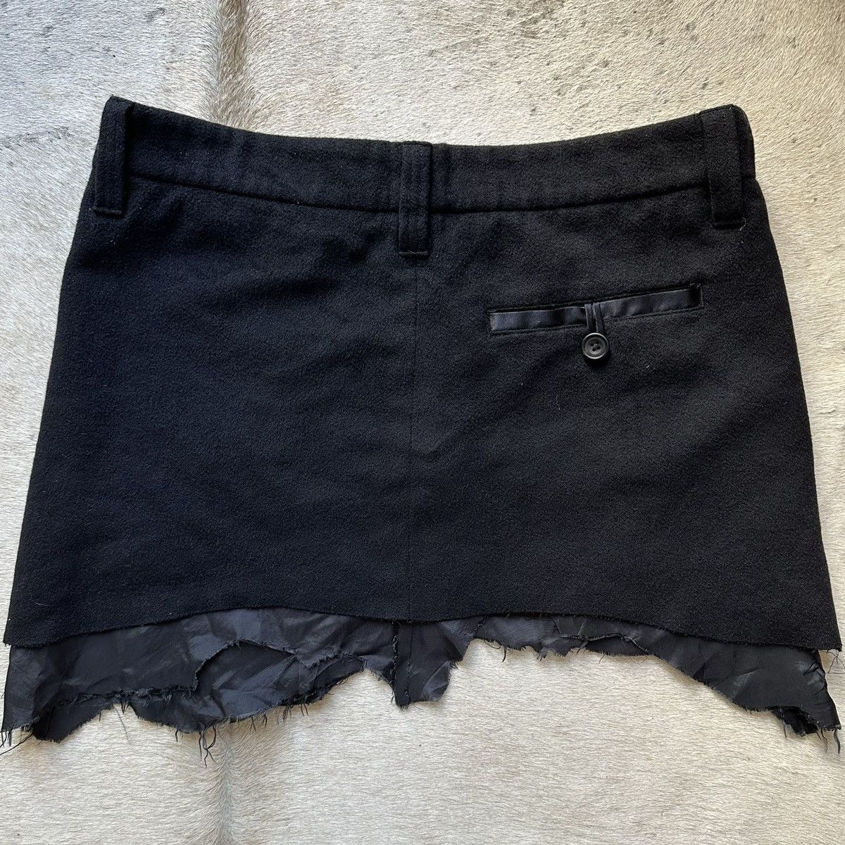 If Six Was Nine If six was nine distressed cashmere skirt Size 28" / US 6 / IT 42 - 3 Thumbnail