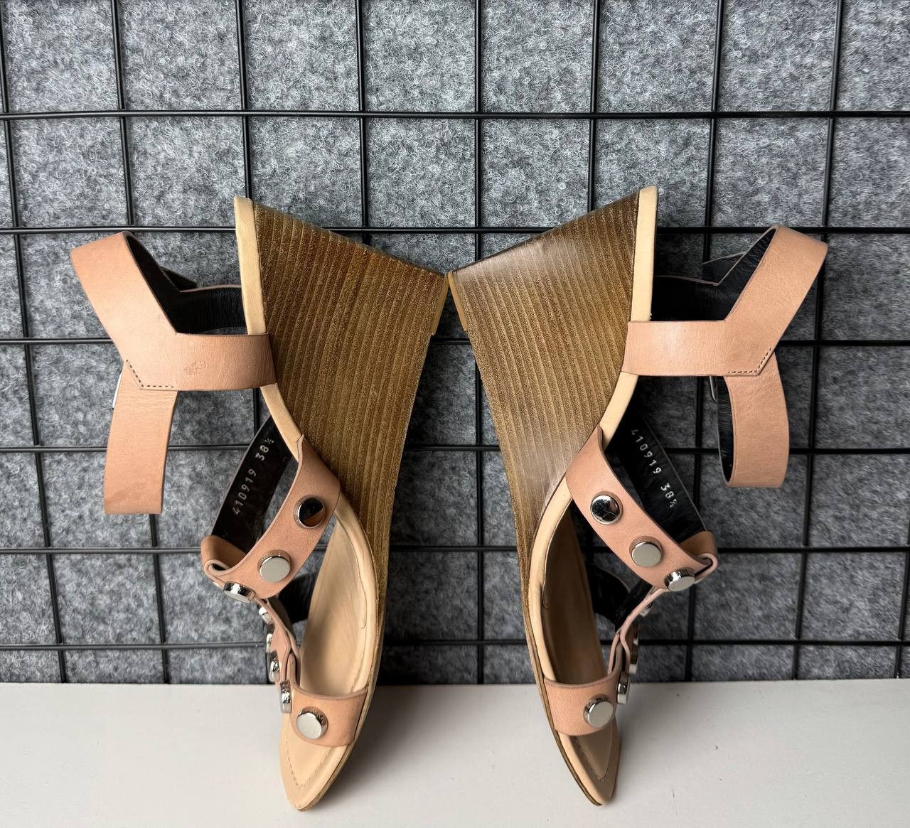 Balenciaga Balenciaga Pale Pink Leather Studs Sandals Wedge Shoes Size US 8 / IT 38 - 4 Thumbnail
