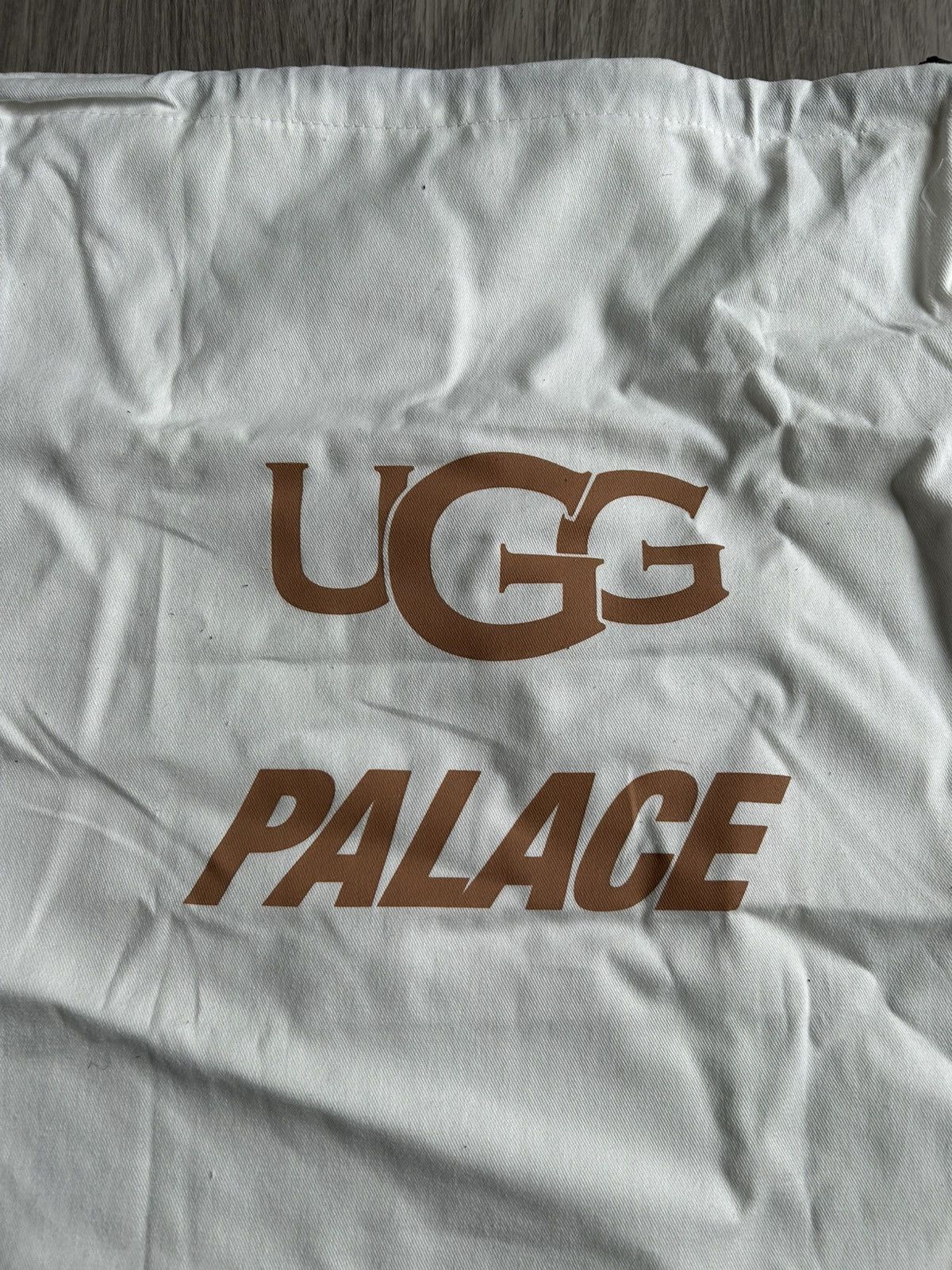 Palace × Ugg Uggs X Palace Dust Bag Size ONE SIZE - 3 Thumbnail