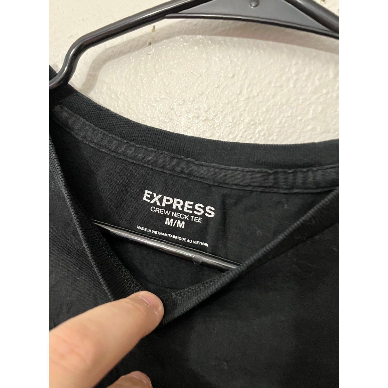 Express Express Black Camo Pocket Crew Neck T-Shirt Medium Mens Size US 31 - 3 Thumbnail