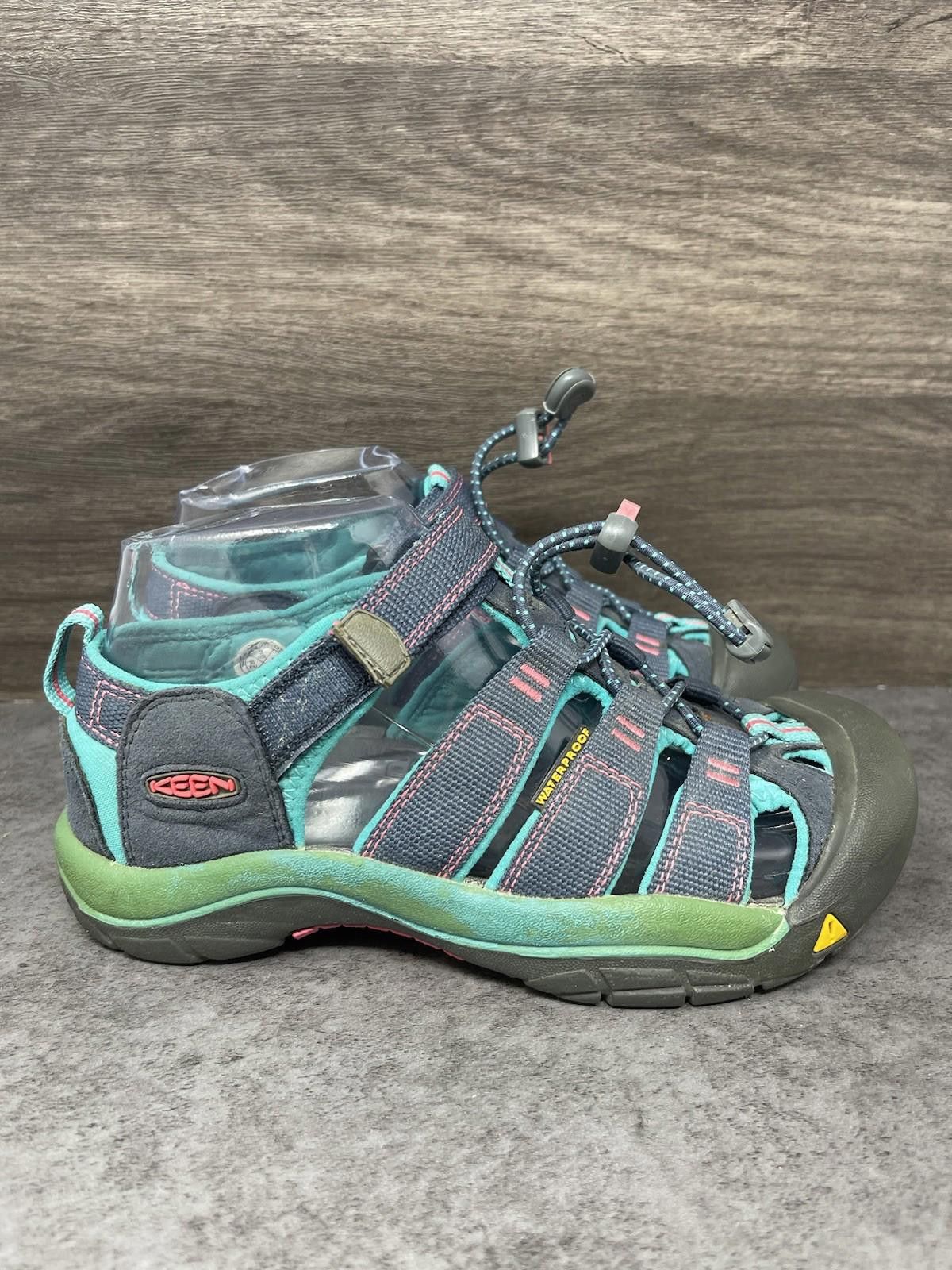 KEEN KEEN Newport H2 Sandals Kids Size 3 Blue Pink Closed Toe Size US 5 / EU 37 - 5 Thumbnail