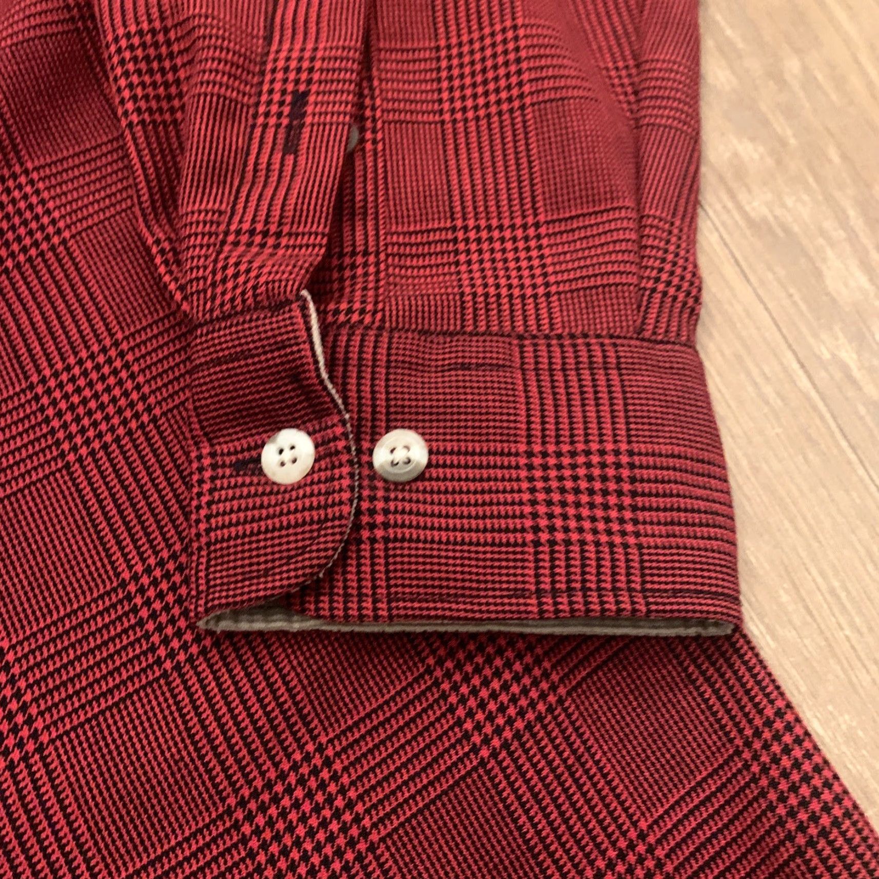 Vintage Cabela's Plaid Long Sleeve Button-Up Shirt Mens XLT Red Black Outdoor Camping Size US XL / EU 56 / 4 - 2 Thumbnail