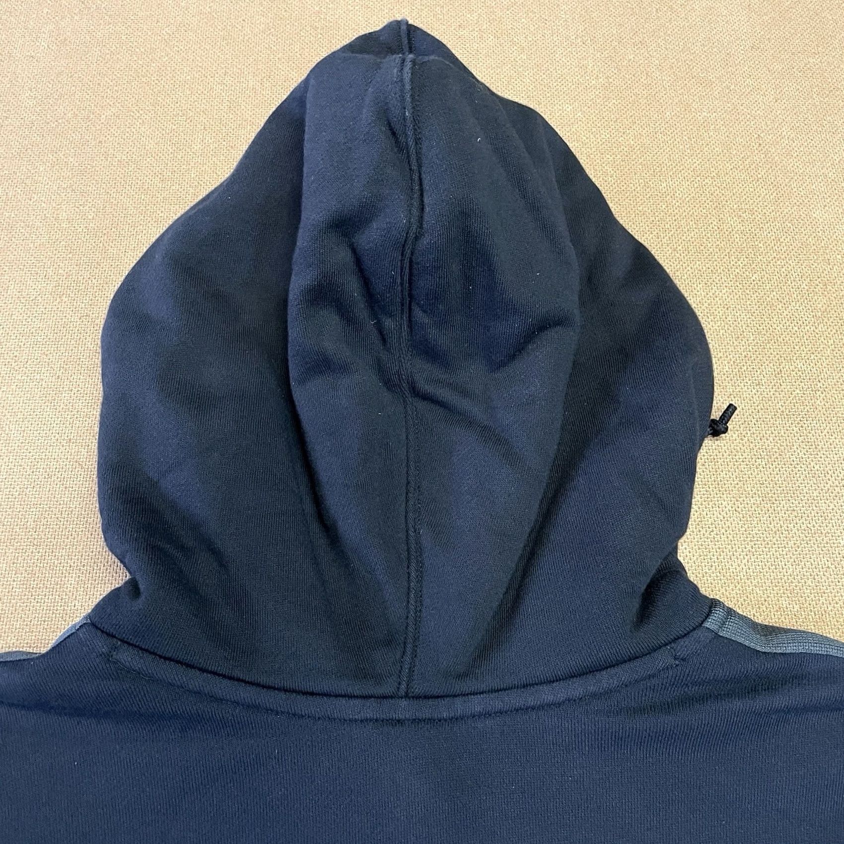 Adidas Adidas Fiorucci Cropped Hoodie Womens XS Black Sweatshirt Ladies Size XS / US 0-2 / IT 36-38 - 4 Thumbnail
