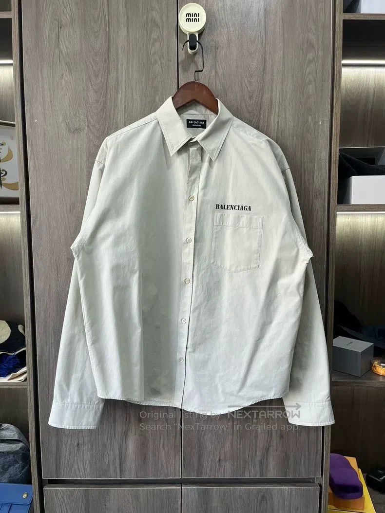 Balenciaga Balenciaga size 37 Beige Large Logo Shirt Size US XS / EU 42 / 0 - 1 Thumbnail