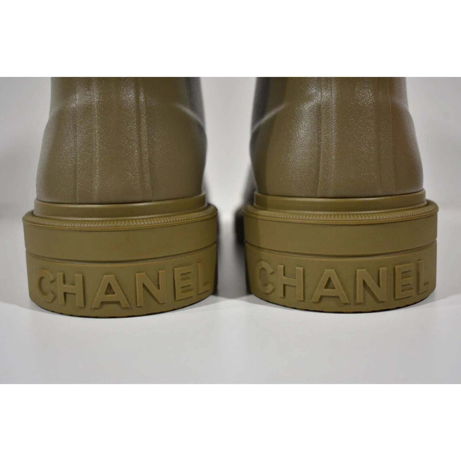 Chanel Chanel 22K Dark Beige White CC Logo High Rubber Rain Boot 40 Size US 10 / IT 40 - 11 Thumbnail