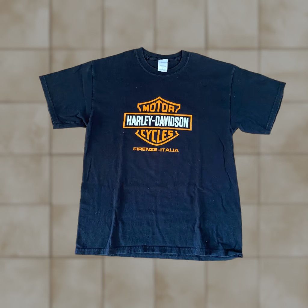Harley Davidson Harley-Davidson Firenze Italia Men's Graphic T-Shirt Sz L Black Short Sleeves Vintage Logo Flames Size US L / EU 52-54 / 3 - 1 Thumbnail