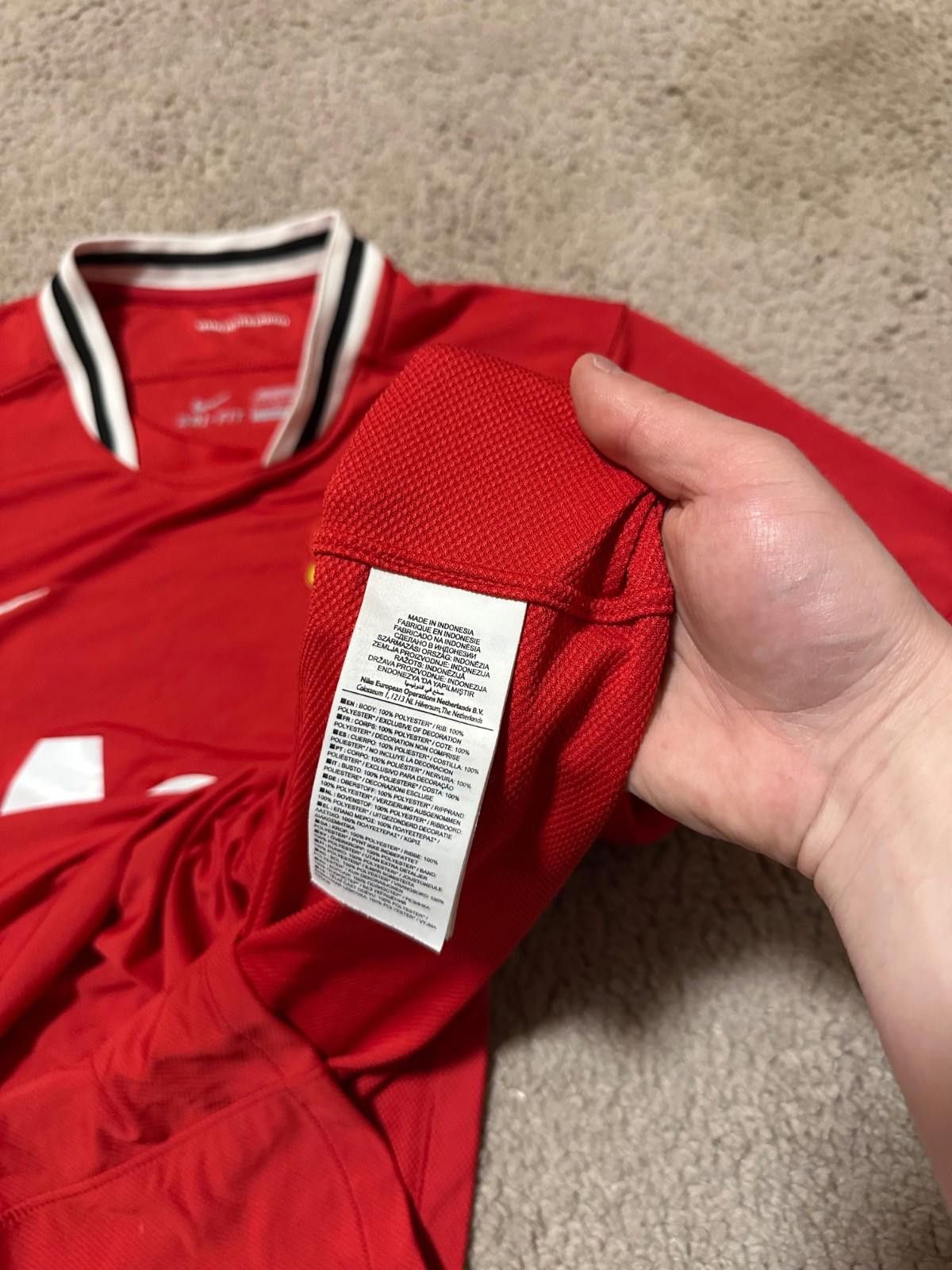 Nike MANCHESTER UNITED 2011 2012 HOME FOOTBALL SHIRT JERSEY NIKE Size US L / EU 52-54 / 3 - 5 Thumbnail