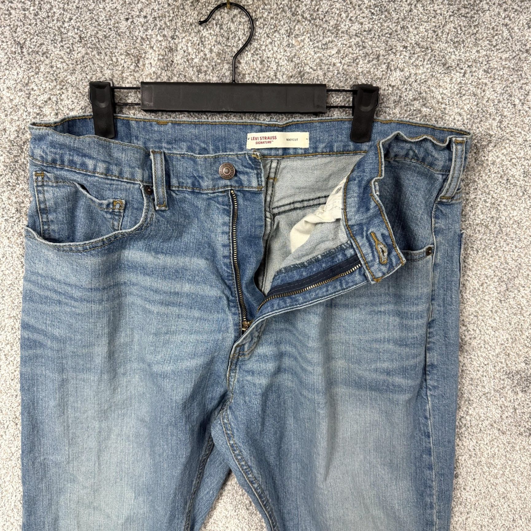 Vintage Levi Strauss Signature Bootcut Jeans Mens 36x29.5 Blue Stretch Denim Classic Jeans Denim Signature by Levi Strauss & Co. Bootcut Mens 36 Black? Size US 36 / EU 52 - 6 Thumbnail
