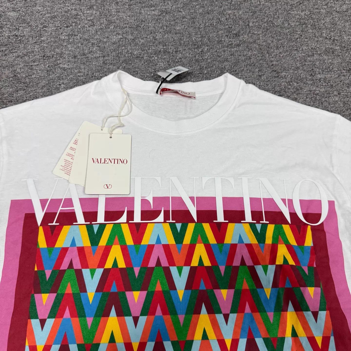 Valentino Valentino White Colorful V Logo Short Sleeve T-Shirt M Size US M / EU 48-50 / 2 - 4 Thumbnail