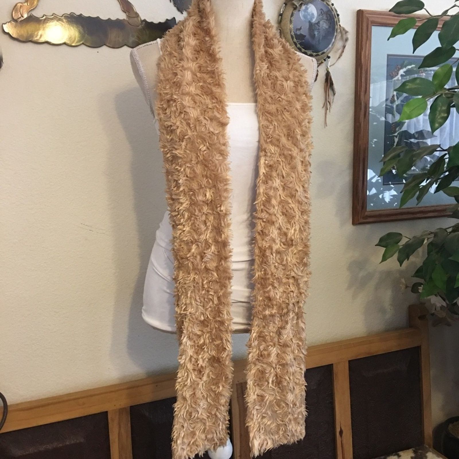 Other Gorgeous golden faux fur scarf wrap 5”x74” Size ONE SIZE - 5 Thumbnail