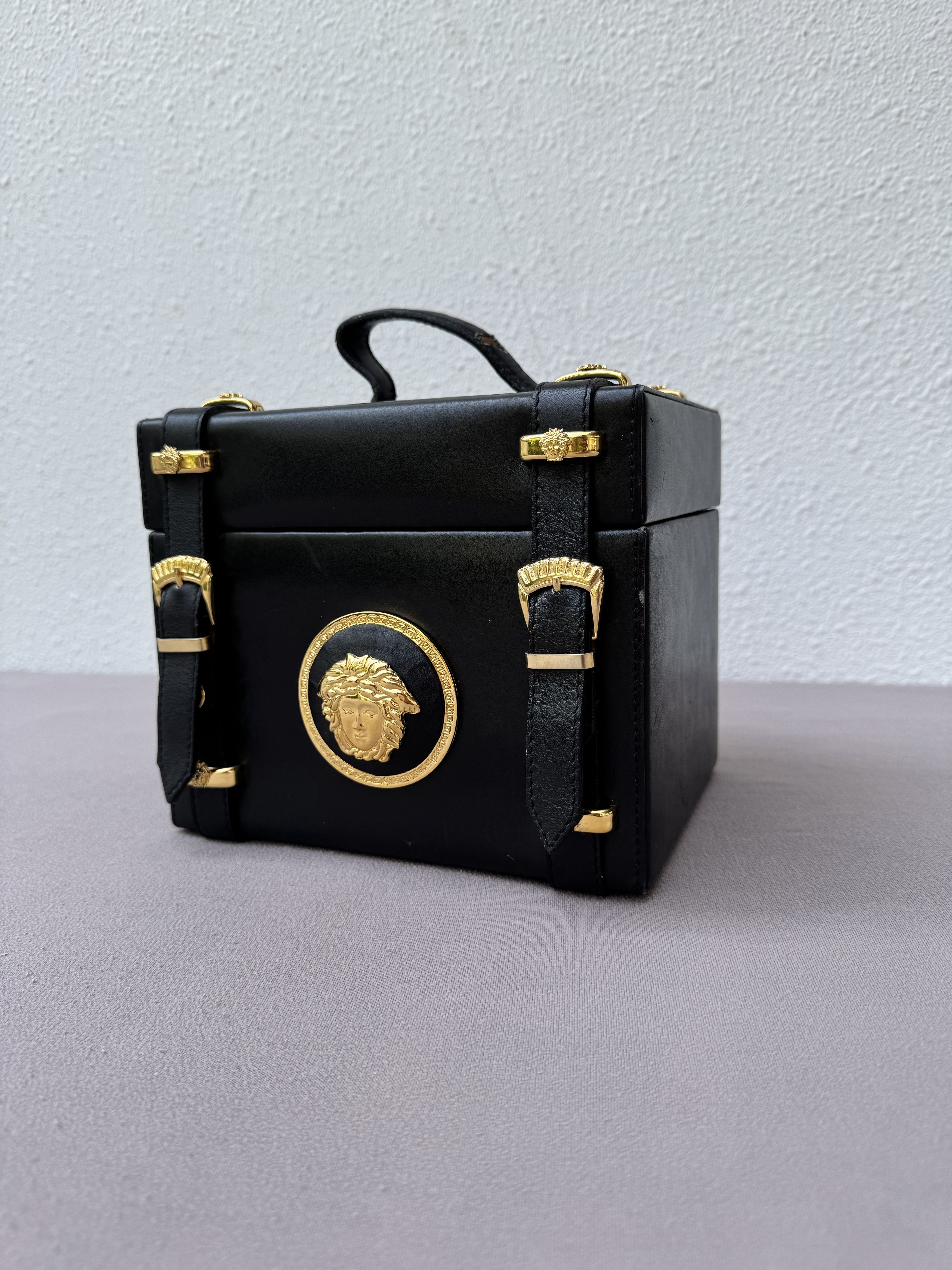 Versace Gianni Versace Couture Medusa Vanity Bag Size ONE SIZE - 2 Thumbnail