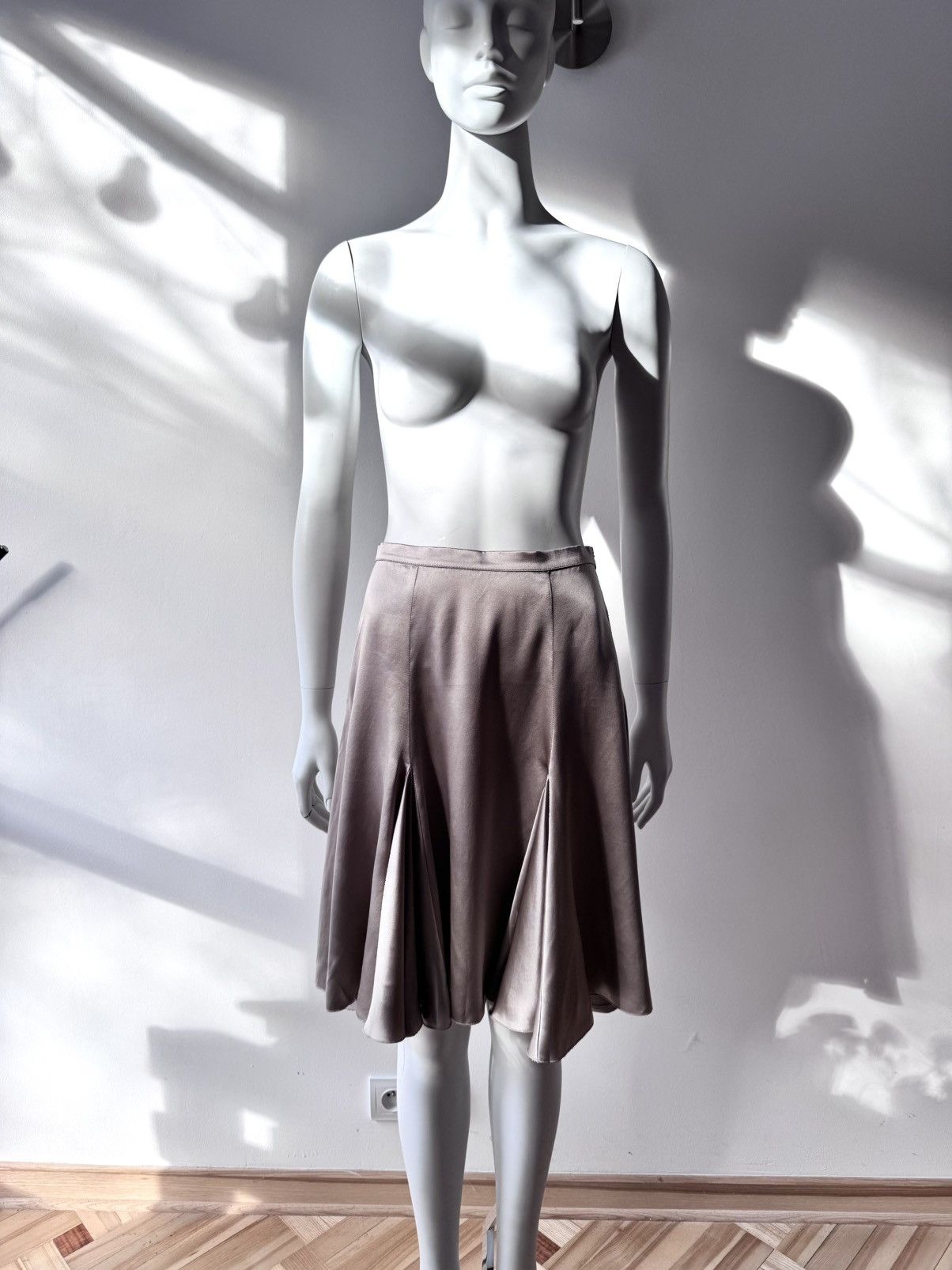 Blumarine Blumarine Silk Skirt Size 27" / US 4 / IT 40 - 4 Thumbnail